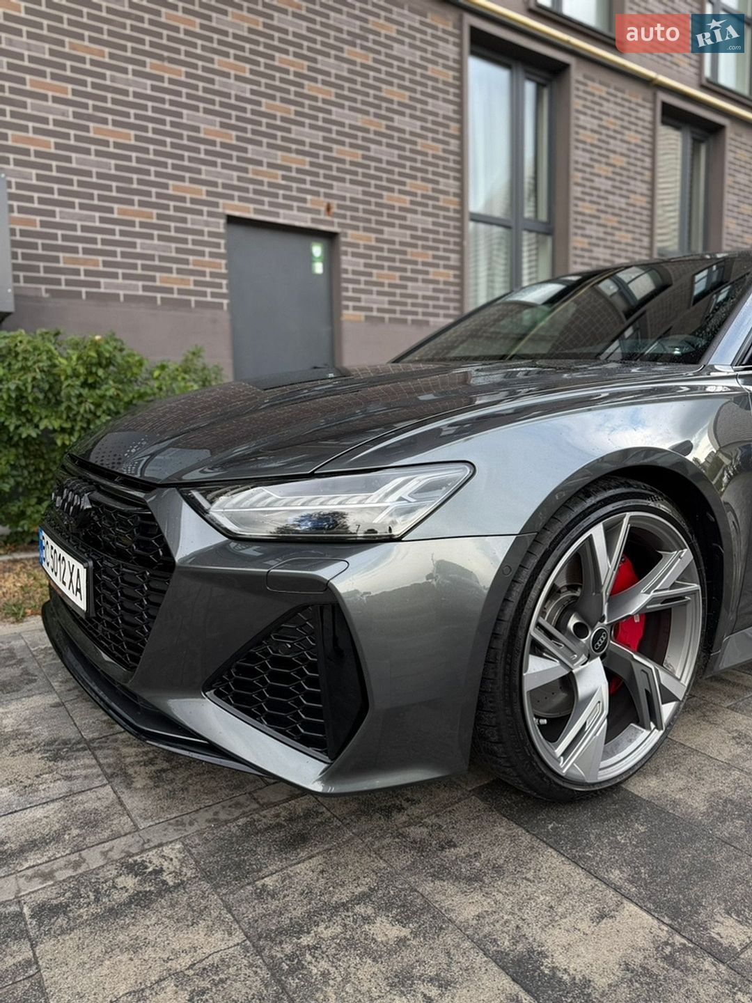 Audi RS6 2023 VIN WUAZZZF29RN903826 фото оголошення 11 з 30