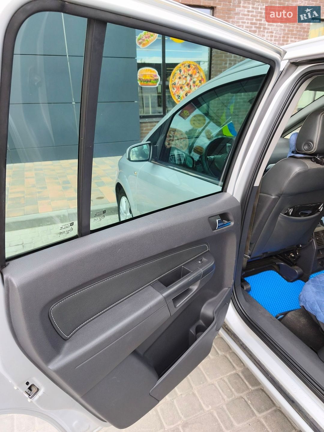 Opel Zafira 2009 VIN W0L0AHM759G059690 фото оголошення 4 з 15