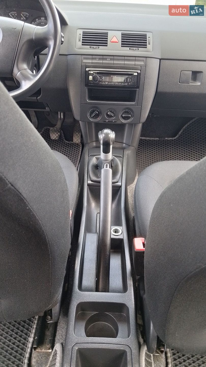 Skoda Fabia 2007 VIN TMBHX26Y274205829 фото оголошення 18 з 36