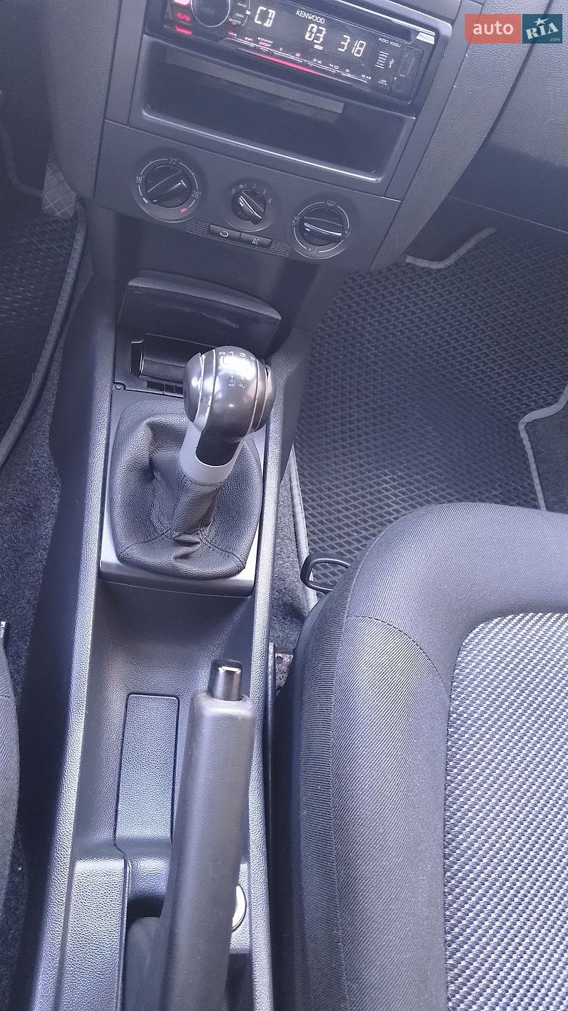 Skoda Fabia 2007 VIN TMBHX26Y274205829 фото оголошення 31 з 36