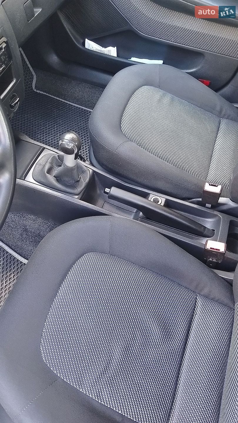 Skoda Fabia 2007 VIN TMBHX26Y274205829 фото оголошення 32 з 36