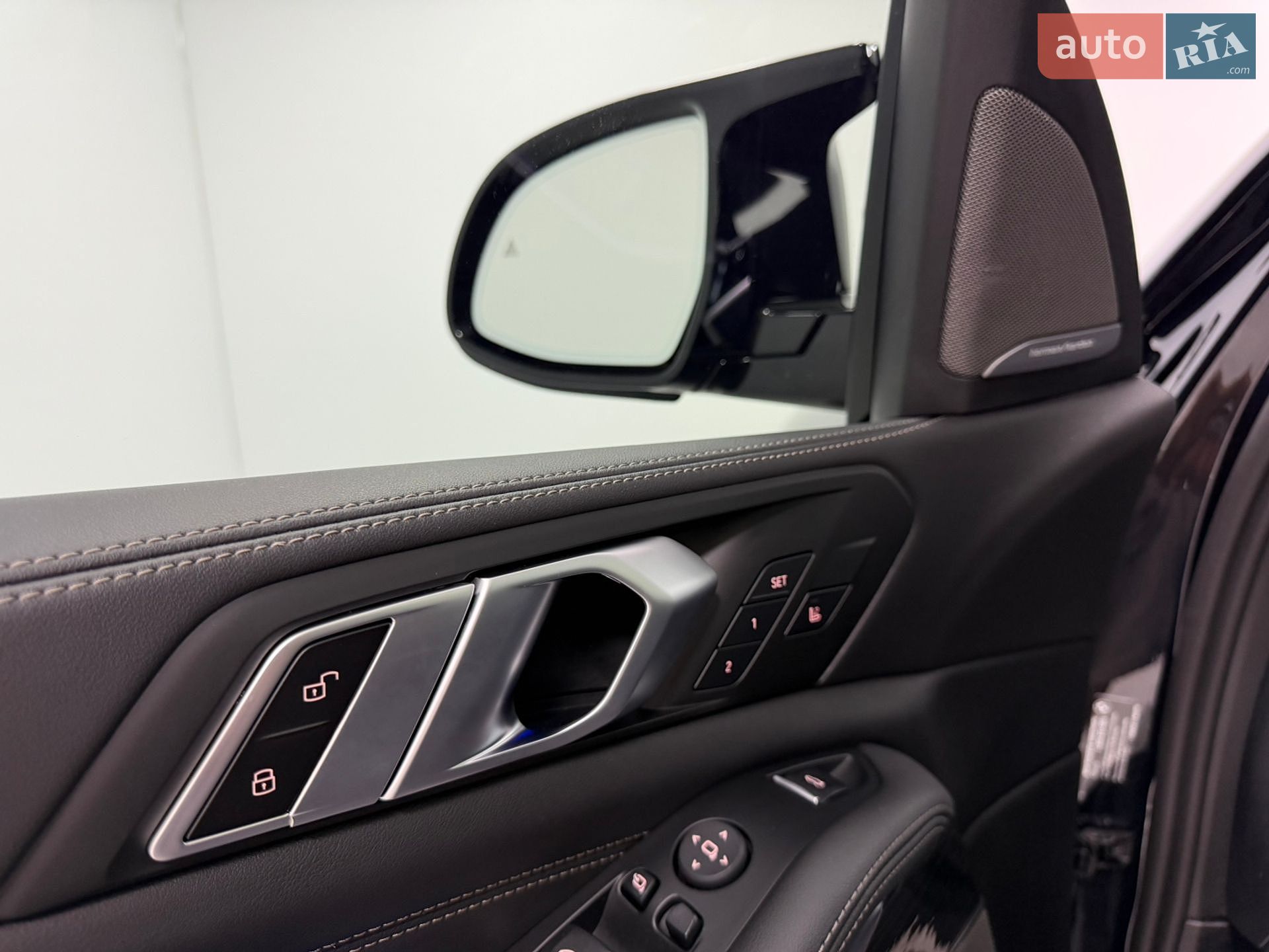 BMW X5 2024 VIN 5UX33EU02S9Z11309 фото оголошення 26 з 37