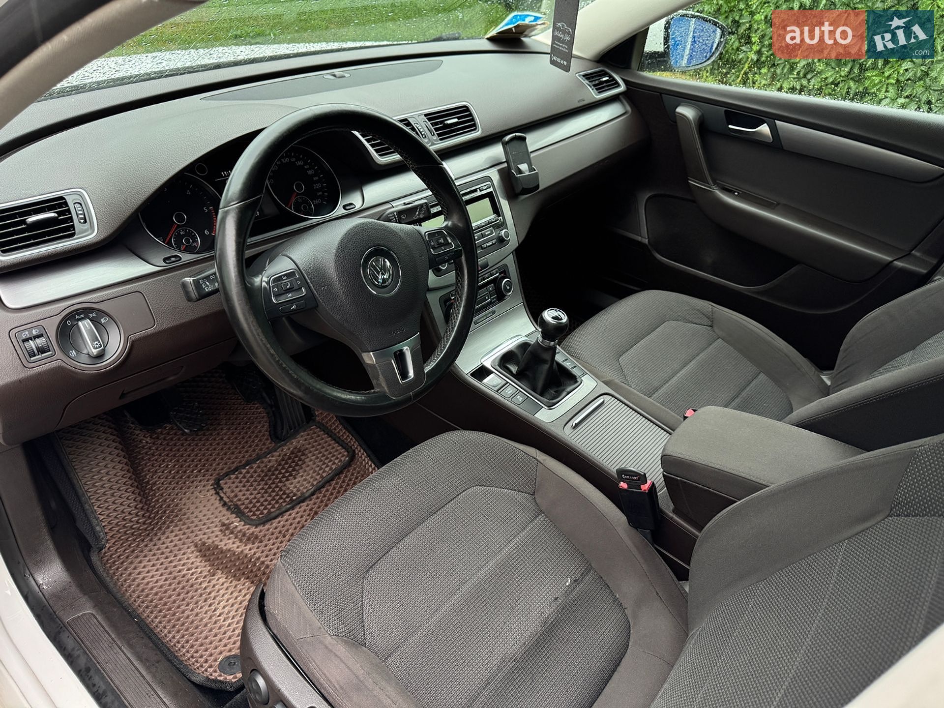 Volkswagen Passat 2011 VIN WVWZZZ3CZCE065580 фото оголошення 11 з 36