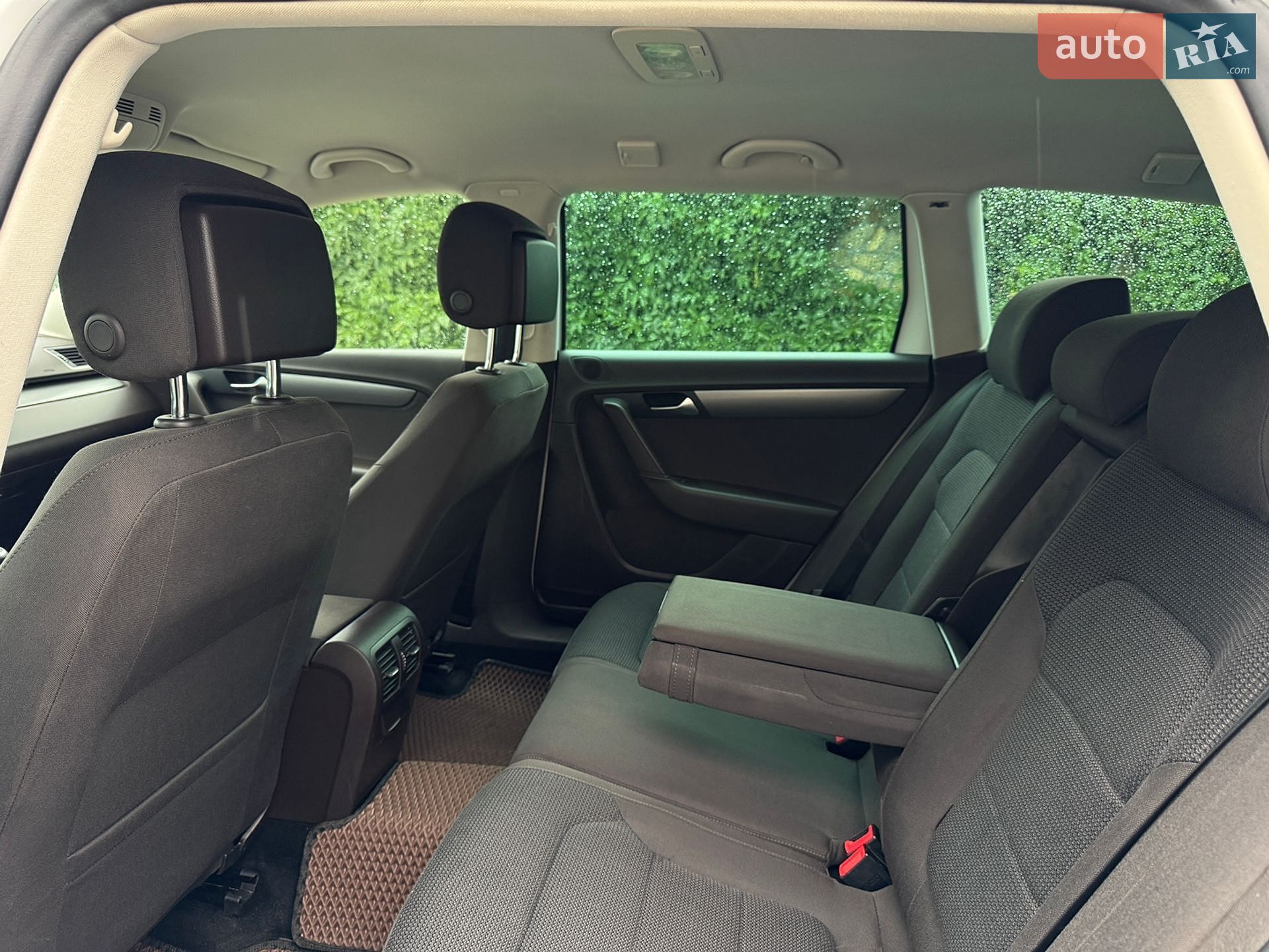 Volkswagen Passat 2011 VIN WVWZZZ3CZCE065580 фото оголошення 24 з 36