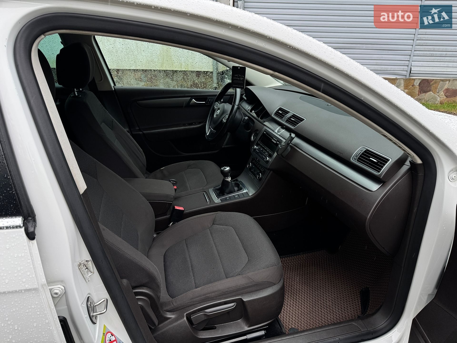Volkswagen Passat 2011 VIN WVWZZZ3CZCE065580 фото оголошення 26 з 36