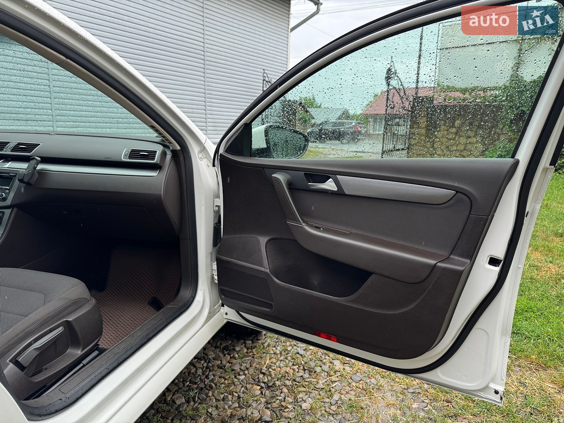 Volkswagen Passat 2011 VIN WVWZZZ3CZCE065580 фото оголошення 30 з 36