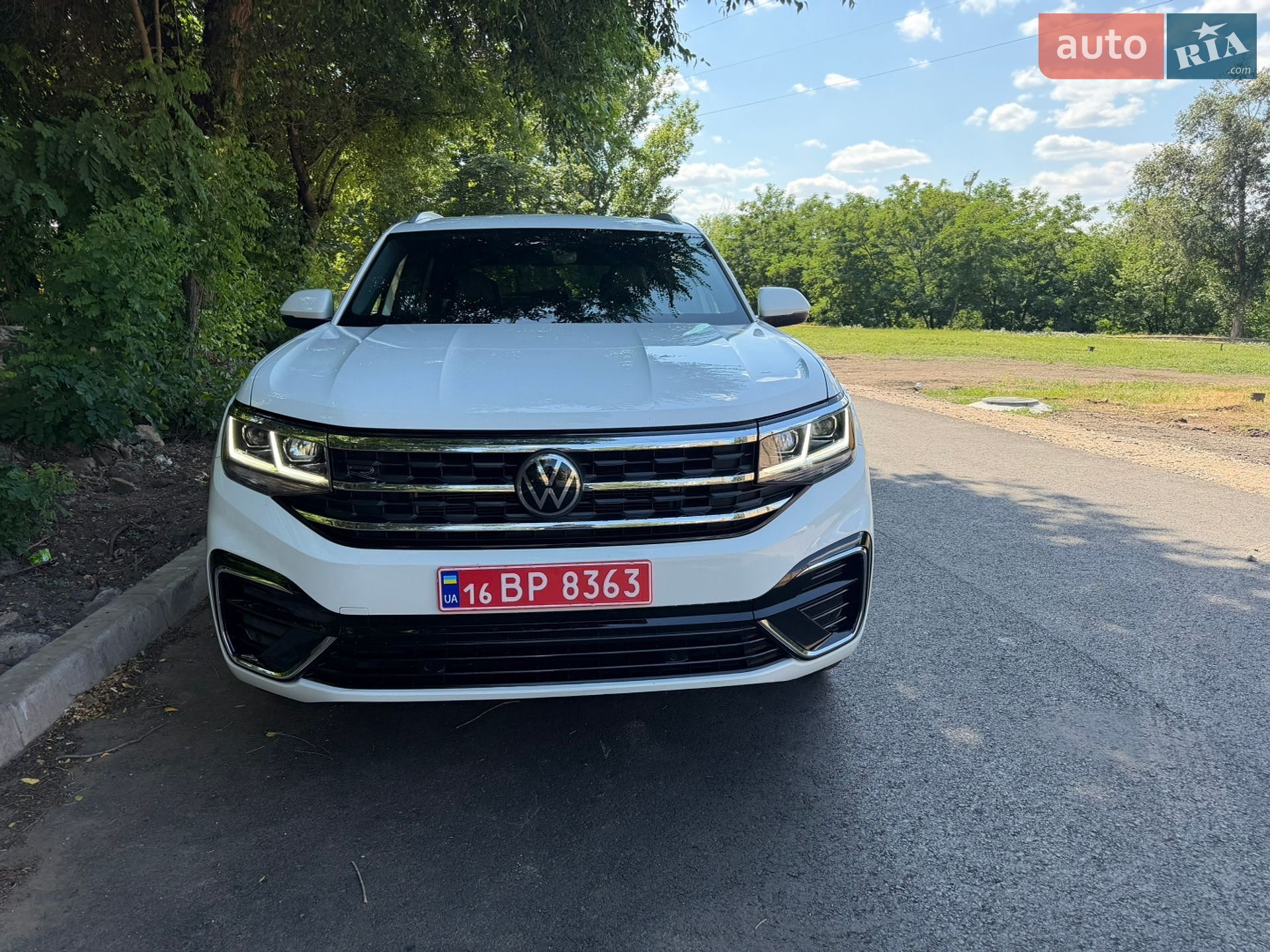 Volkswagen Atlas 2020 VIN 1V2RE2CAXLC208977 фото оголошення 2 з 31