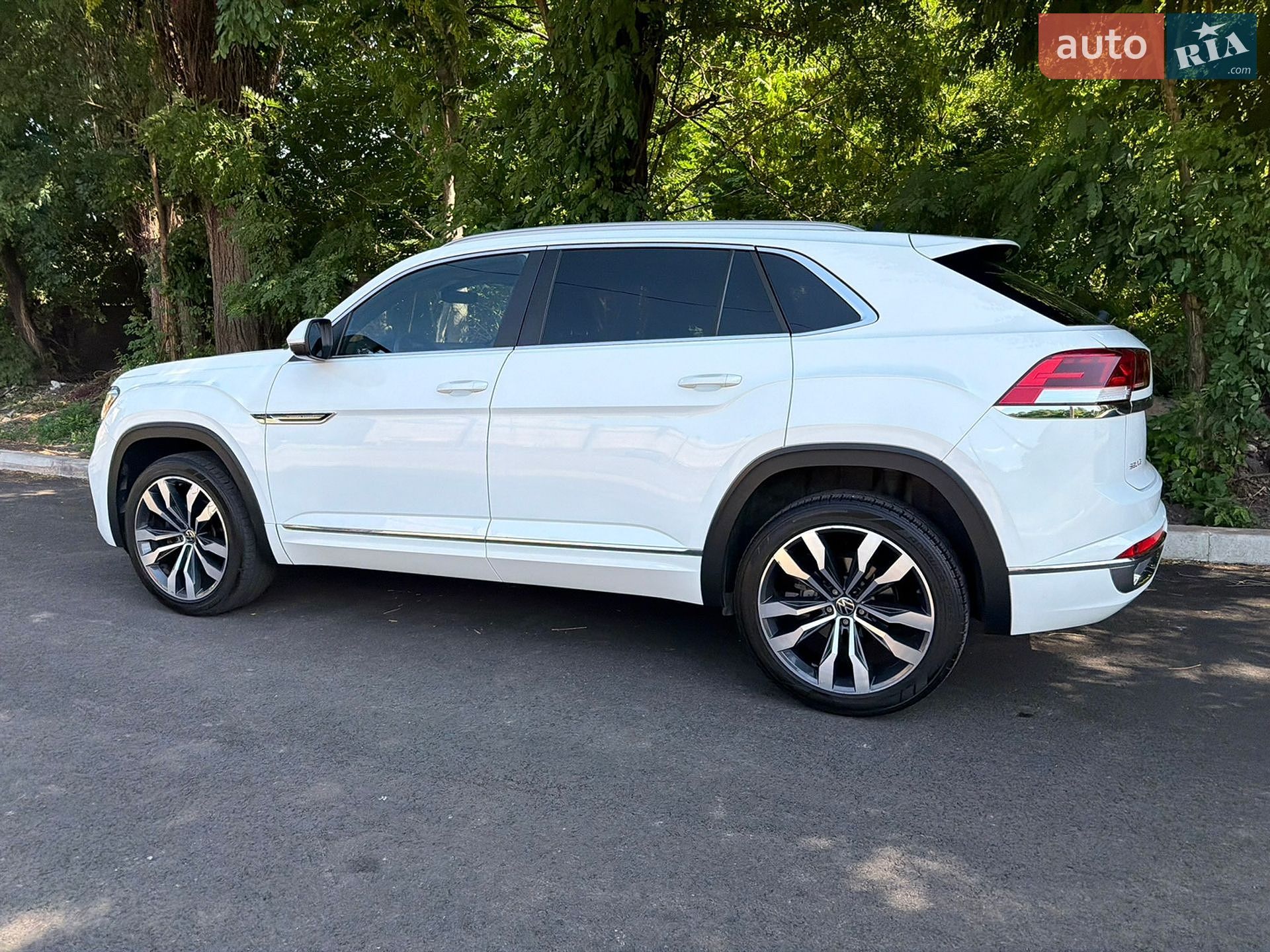 Volkswagen Atlas 2020 VIN 1V2RE2CAXLC208977 фото оголошення 8 з 31