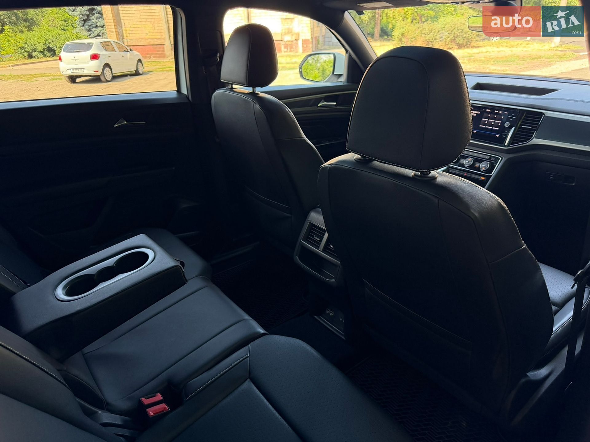 Volkswagen Atlas 2020 VIN 1V2RE2CAXLC208977 фото оголошення 28 з 36