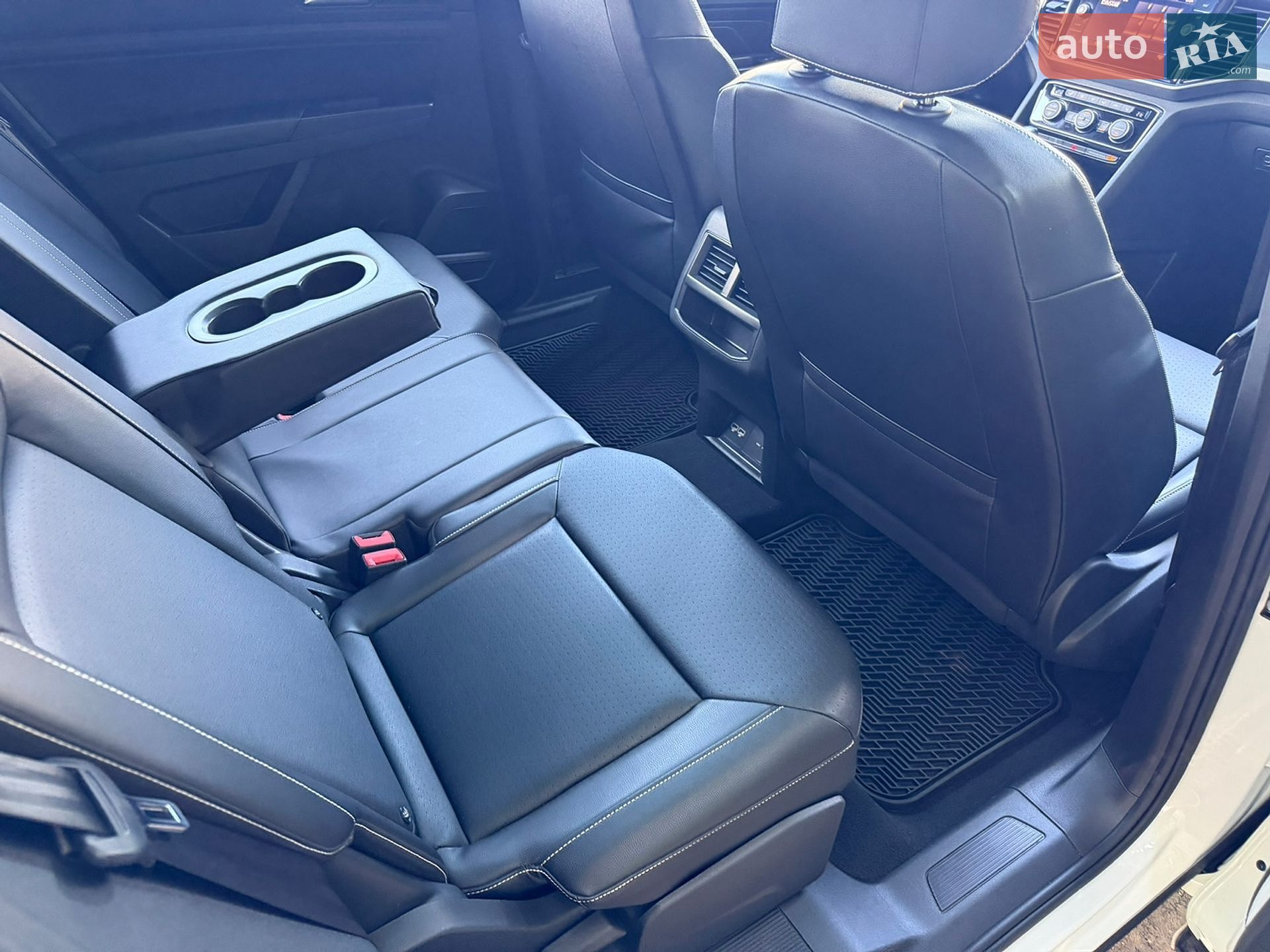 Volkswagen Atlas 2020 VIN 1V2RE2CAXLC208977 фото оголошення 32 з 36