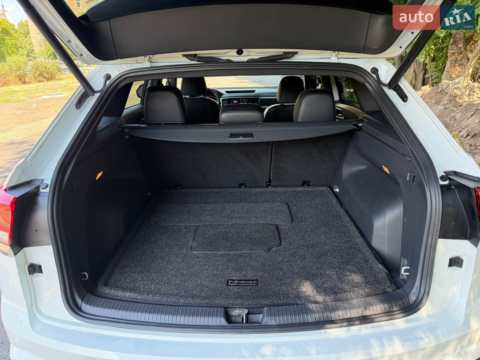 Volkswagen Atlas 2020 VIN 1V2RE2CAXLC208977 фото оголошення 23 з 36