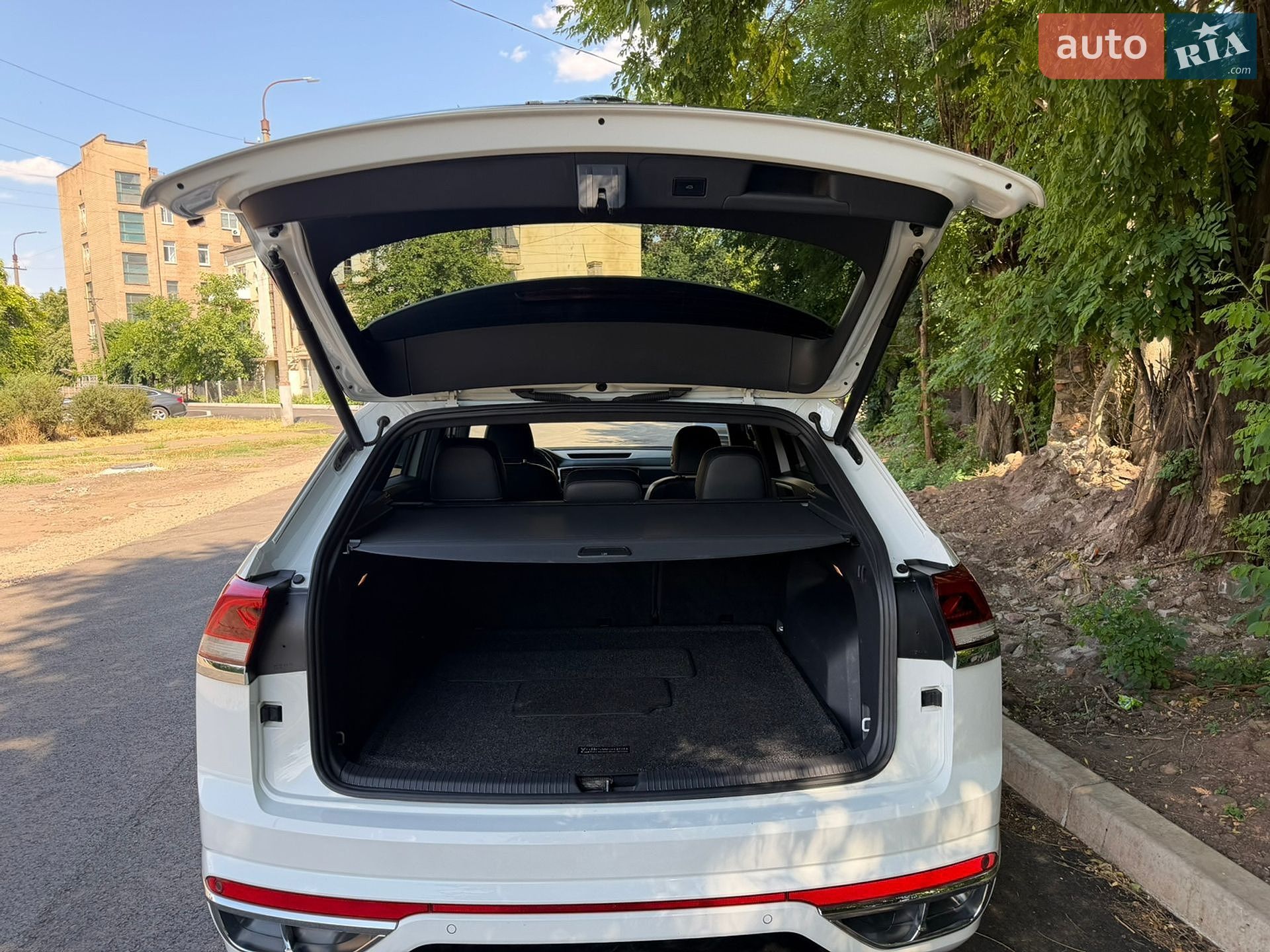 Volkswagen Atlas 2020 VIN 1V2RE2CAXLC208977 фото оголошення 22 з 36
