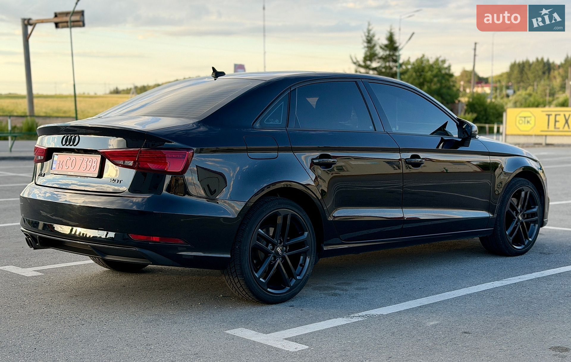 Audi A3 2017 VIN WAUAUGFF0H1079847 фото оголошення 10 з 75