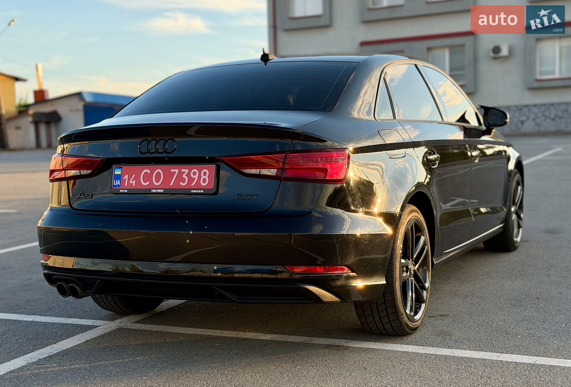 Audi A3 2017 VIN WAUAUGFF0H1079847 фото оголошення 36 з 75