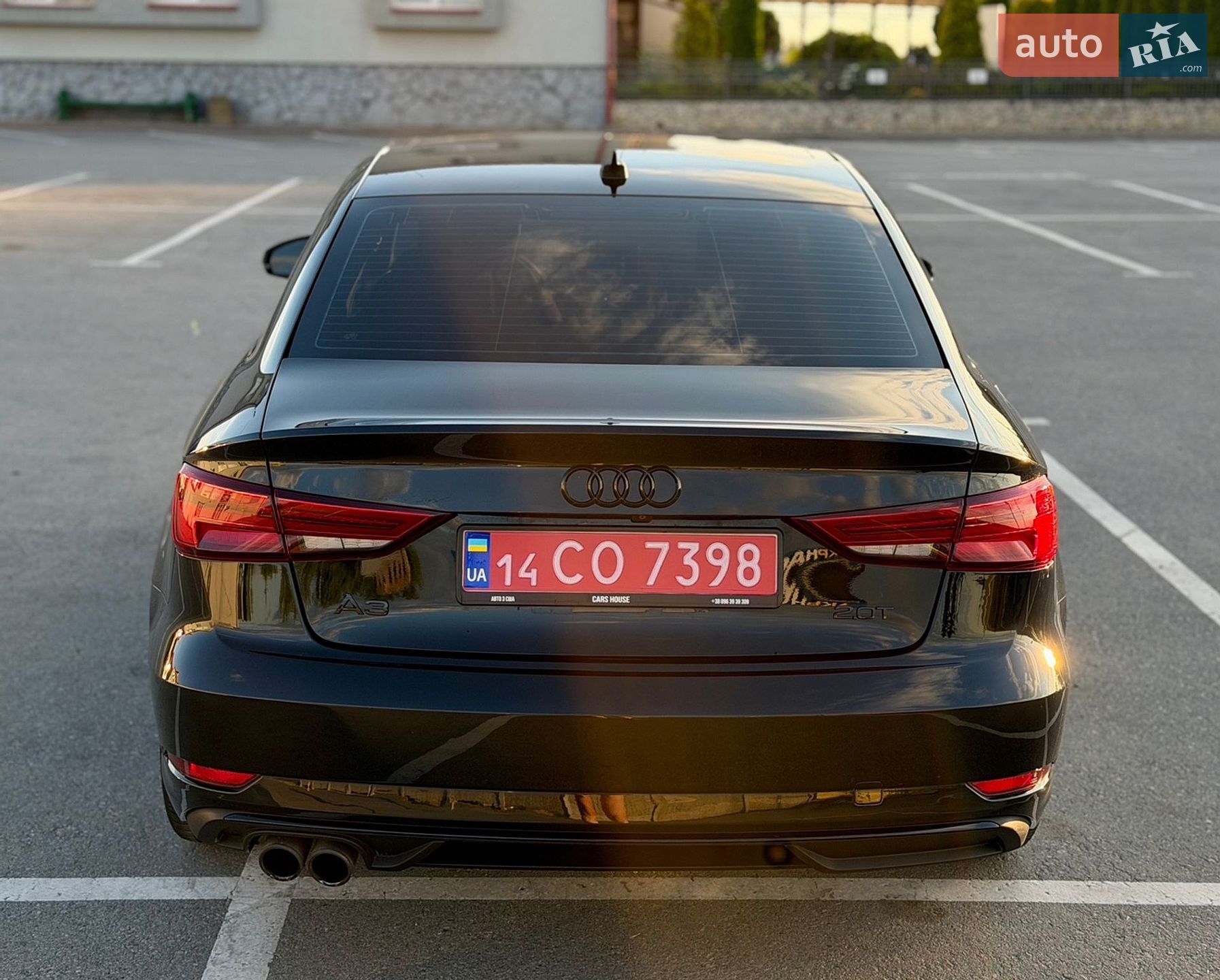 Audi A3 2017 VIN WAUAUGFF0H1079847 фото оголошення 38 з 75