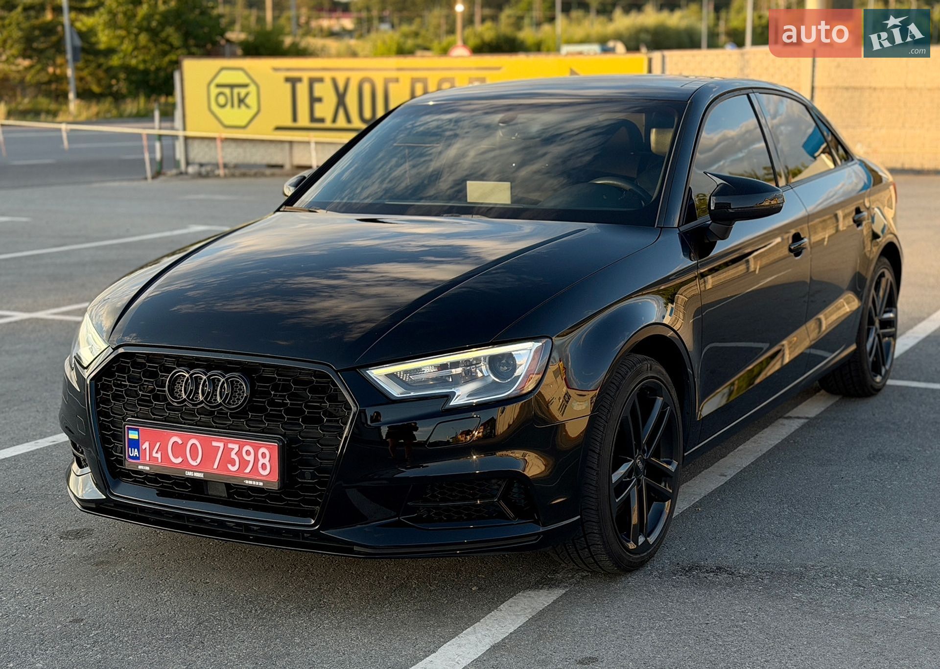 Audi A3 2017 VIN WAUAUGFF0H1079847 фото оголошення 46 з 75