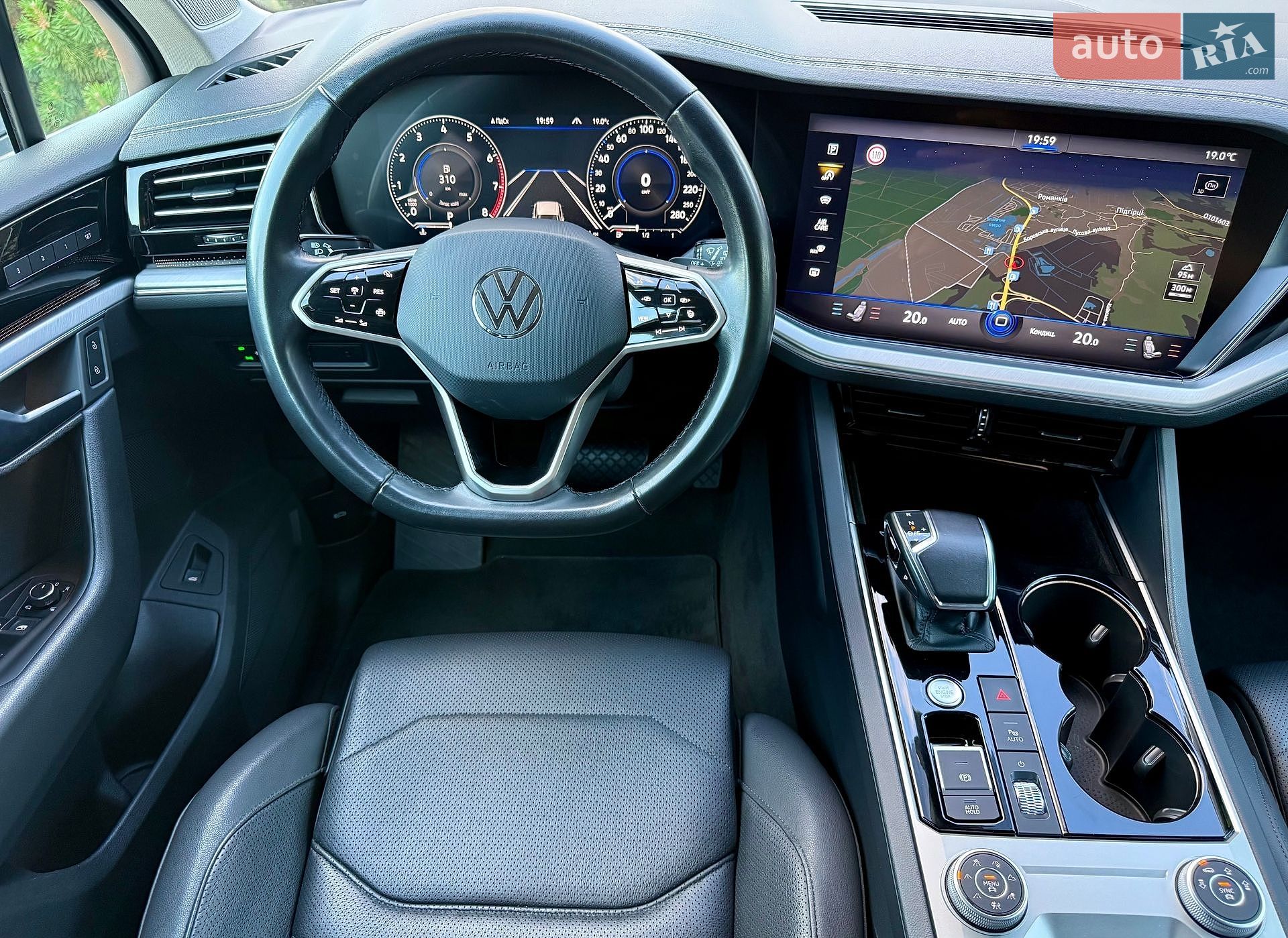 Volkswagen Touareg 2022 VIN WVGZZZCRZND020754 фото оголошення 15 з 49