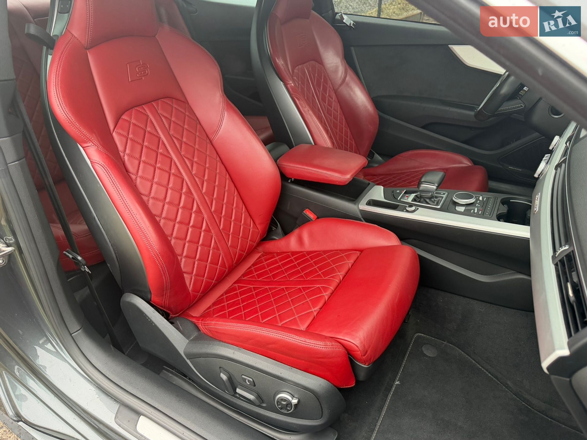 Audi S5 2018 VIN WAUP4AF55JA002055 фото оголошення 28 з 31