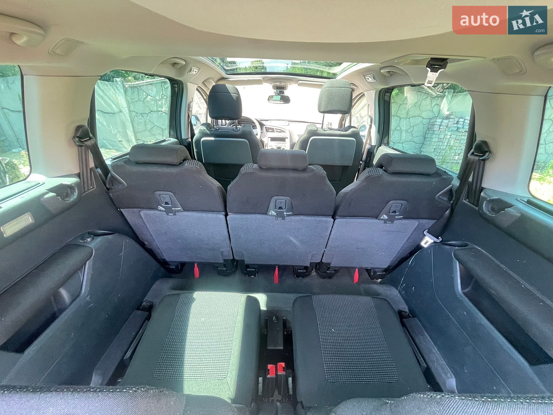 Peugeot 5008 2010 VIN VF30E9HZHAS244578 фото оголошення 32 з 45