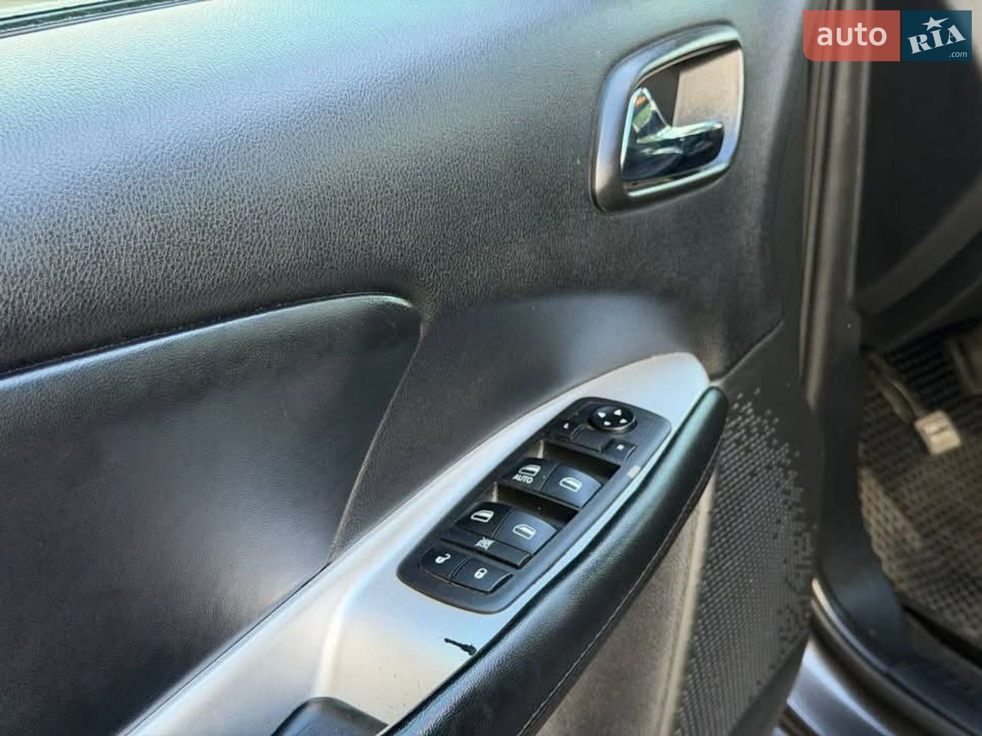Dodge Journey 2018 VIN 3C4PDCAB7JT345633 фото оголошення 2 з 7