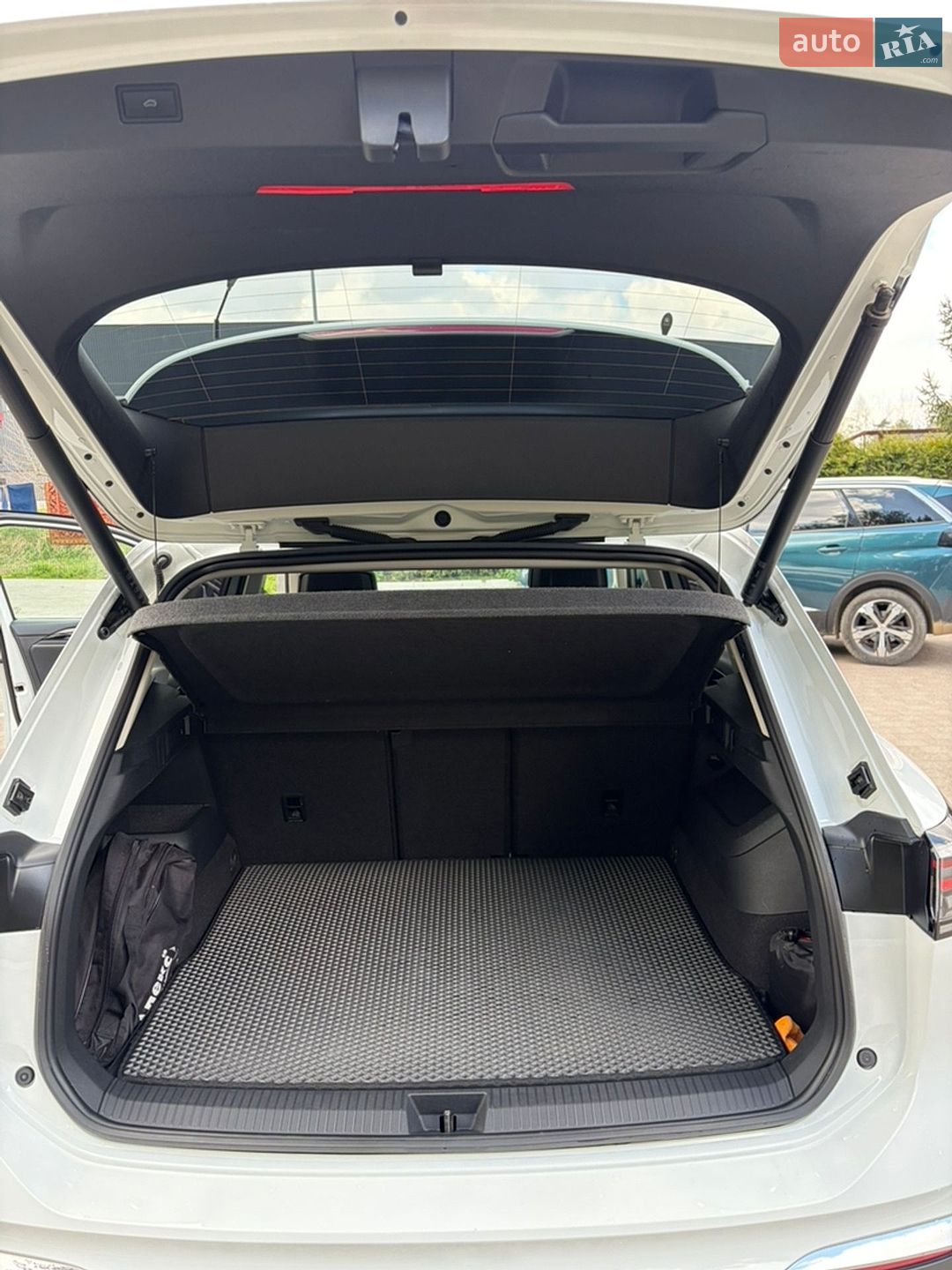 Volkswagen Tiguan 2024 VIN WVGZZZCT4SW501122 фото оголошення 13 з 21