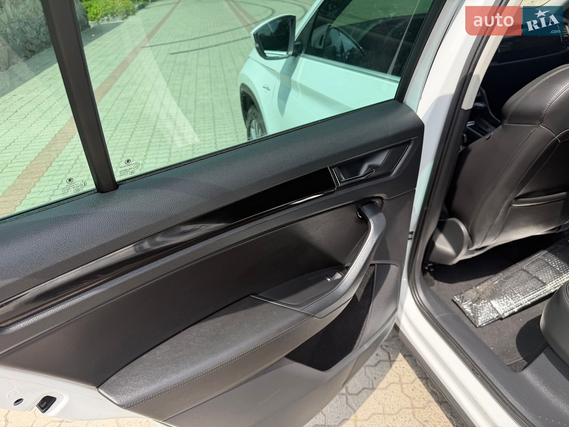 Skoda Kodiaq 2021 VIN TMBLD6NSXMB401449 фото оголошення 13 з 48