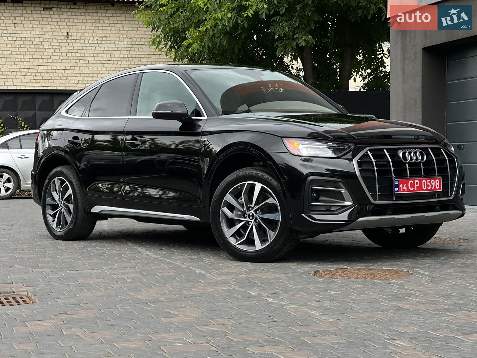 Audi Q5 Sportback 2022 VIN WA14AAFY0N2048170 фото оголошення 2 з 32