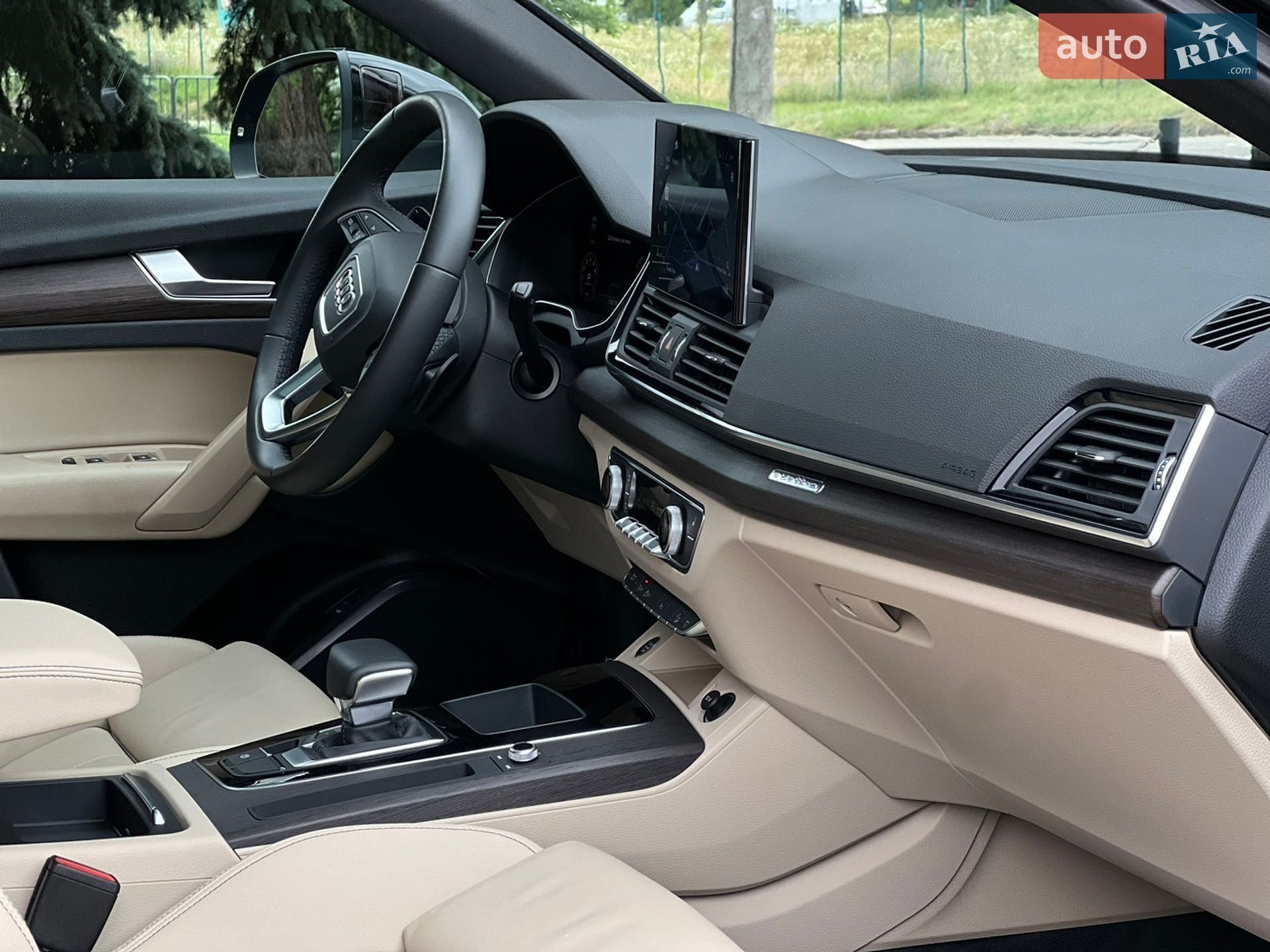 Audi Q5 Sportback 2022 VIN WA14AAFY0N2048170 фото оголошення 11 з 32