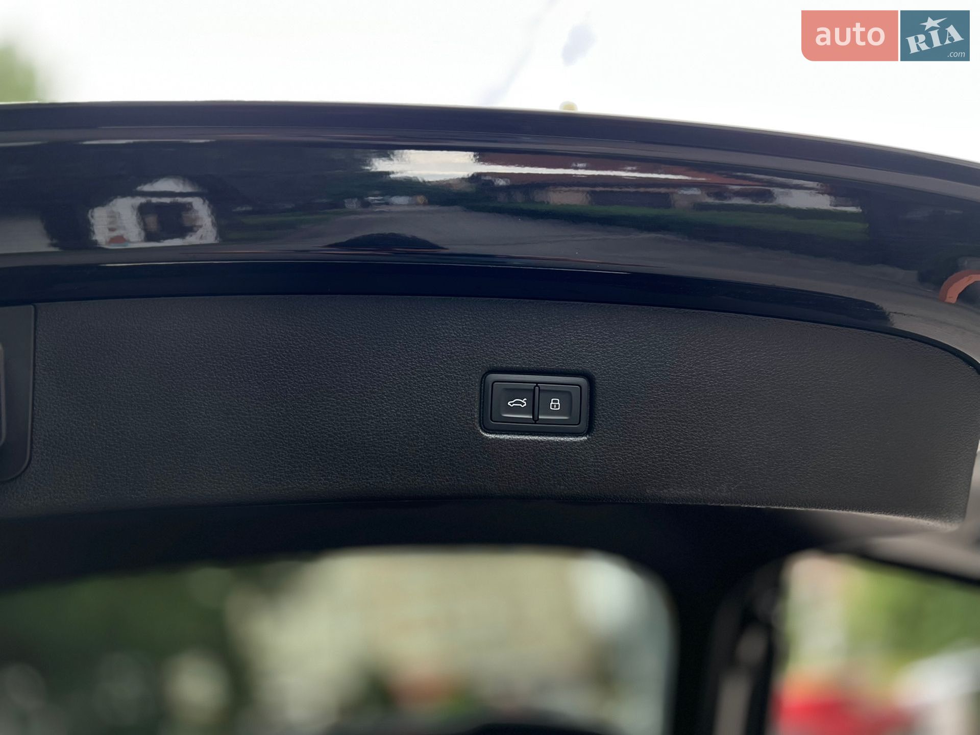 Audi Q5 Sportback 2022 VIN WA14AAFY0N2048170 фото оголошення 12 з 32