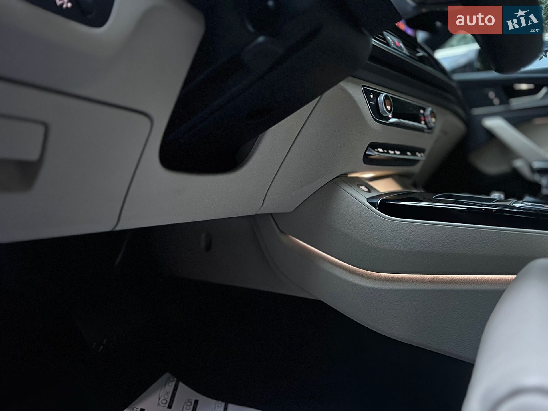 Audi Q5 Sportback 2022 VIN WA14AAFY0N2048170 фото оголошення 22 з 32