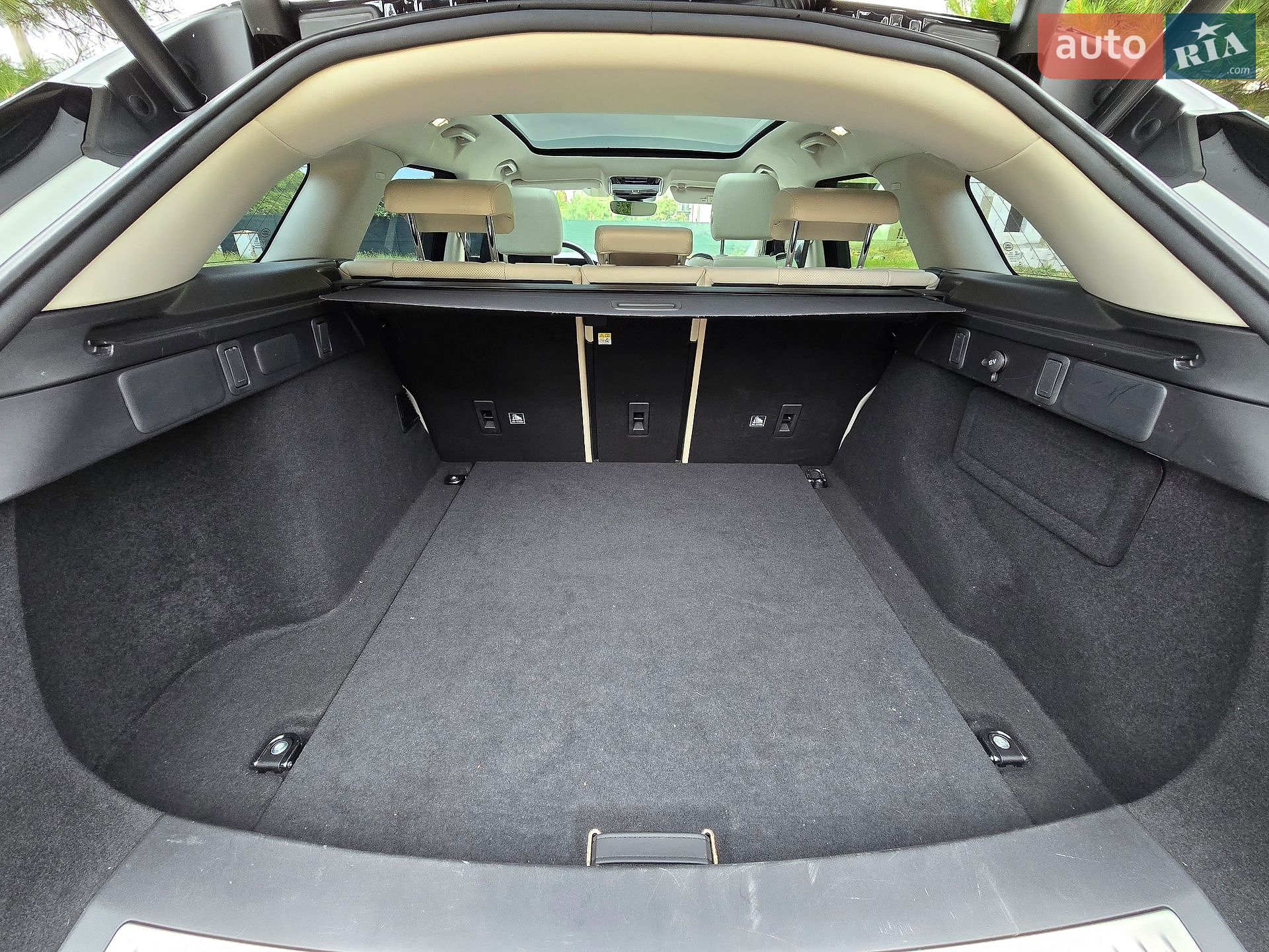 Land Rover Range Rover Velar 2020 VIN SALYA2BN6LA288022 фото оголошення 3 з 35