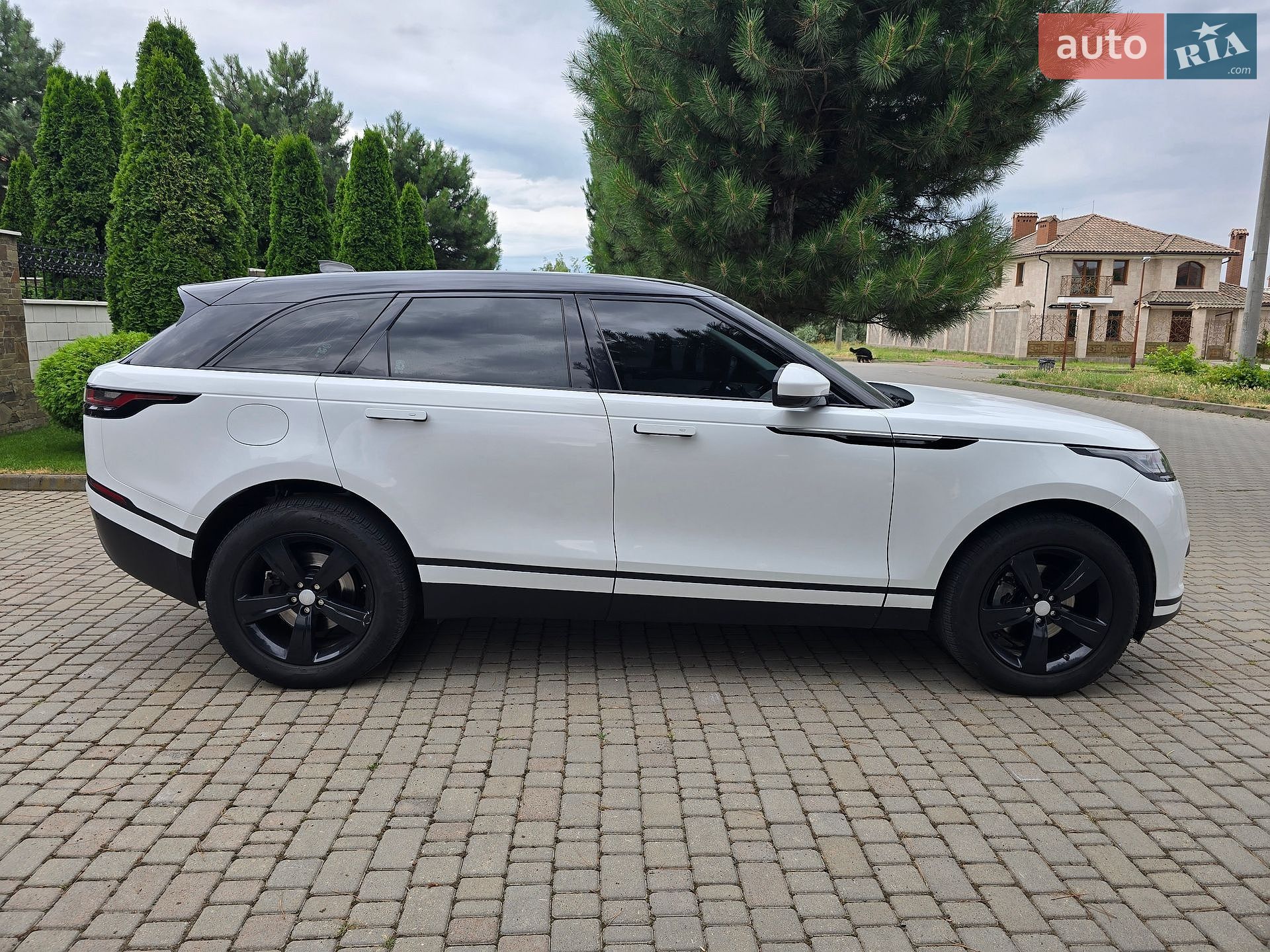Land Rover Range Rover Velar 2020 VIN SALYA2BN6LA288022 фото оголошення 11 з 35