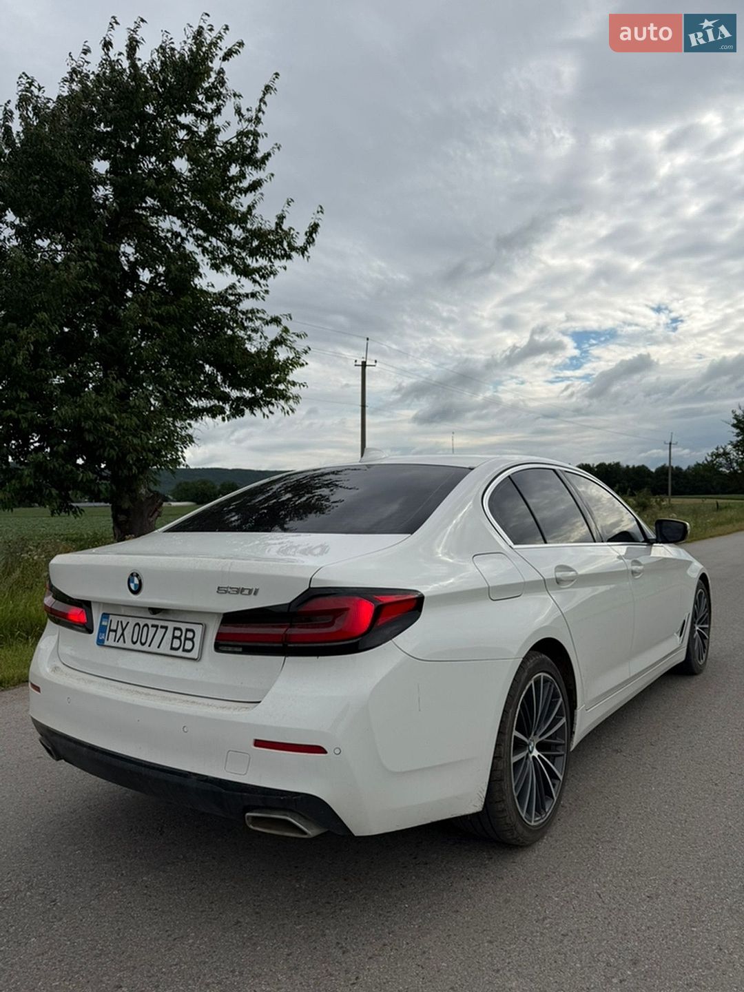 BMW 5 Series 2020 VIN WBA53BH01MWX05211 фото оголошення 10 з 24