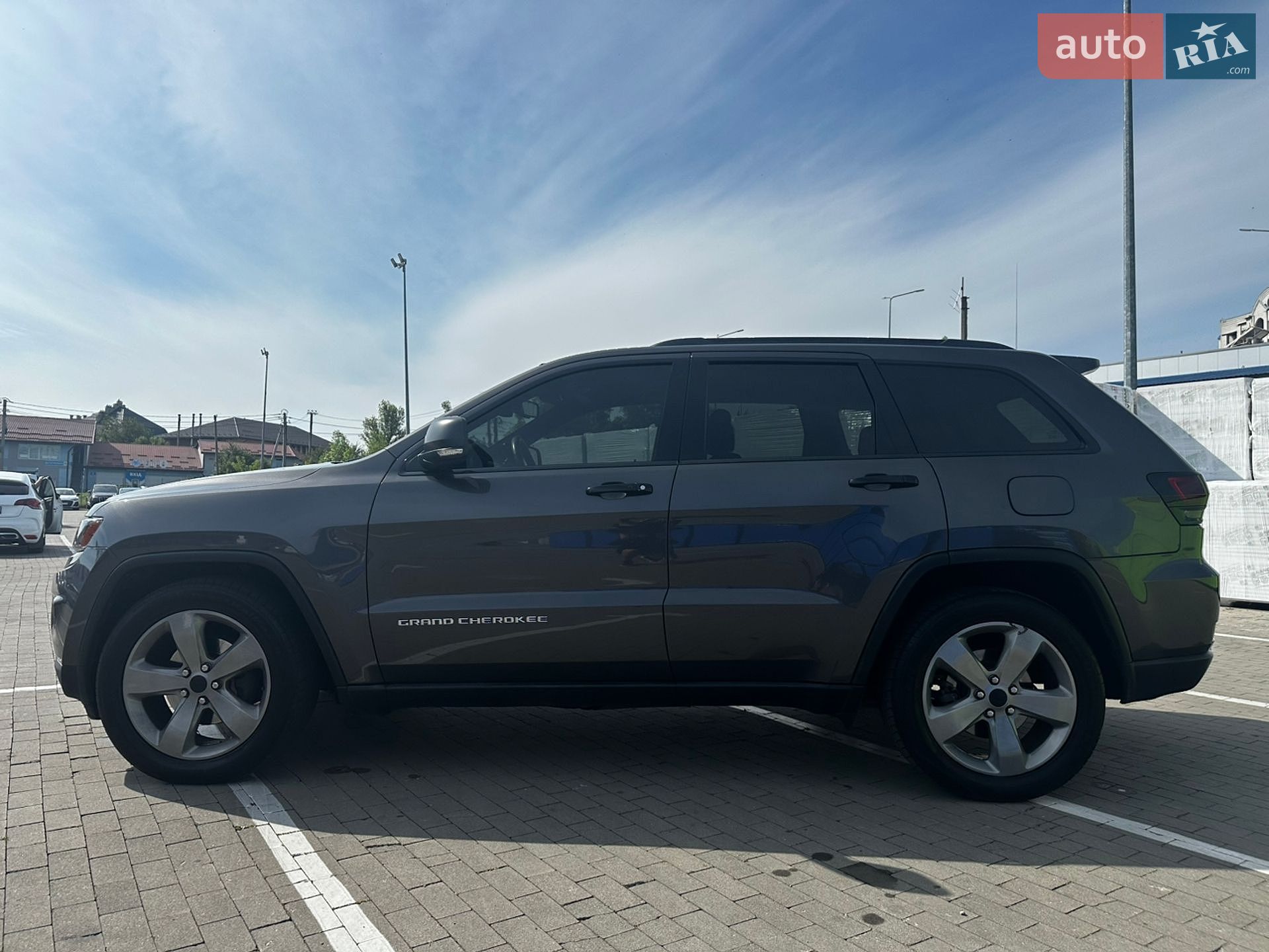 Jeep Grand Cherokee 2015 VIN 1C4RJEBG1FC951861 фото оголошення 8 з 38