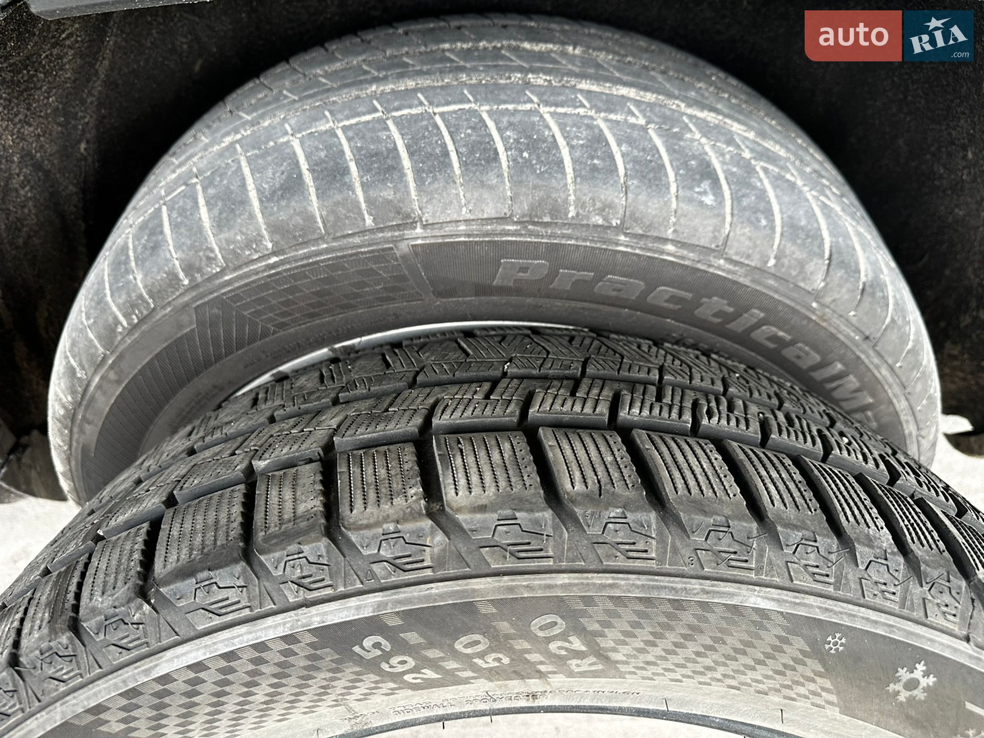 Jeep Grand Cherokee 2015 VIN 1C4RJEBG1FC951861 фото оголошення 32 з 38