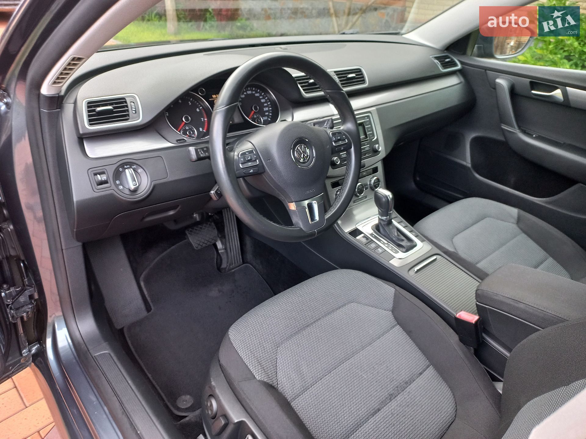 Volkswagen Passat 2012 VIN WVWZZZ3CZCE104904 фото оголошення 19 з 46