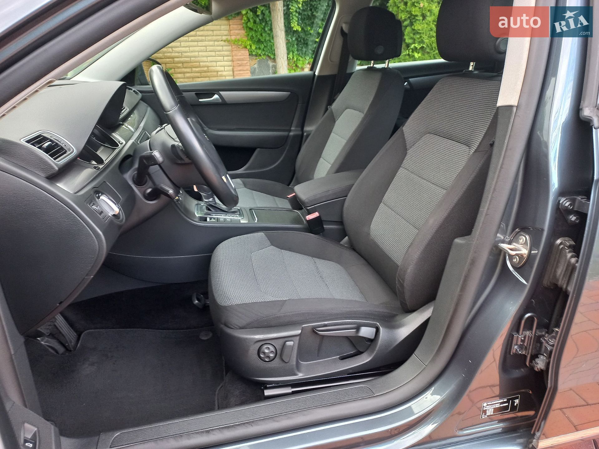 Volkswagen Passat 2012 VIN WVWZZZ3CZCE104904 фото оголошення 21 з 47