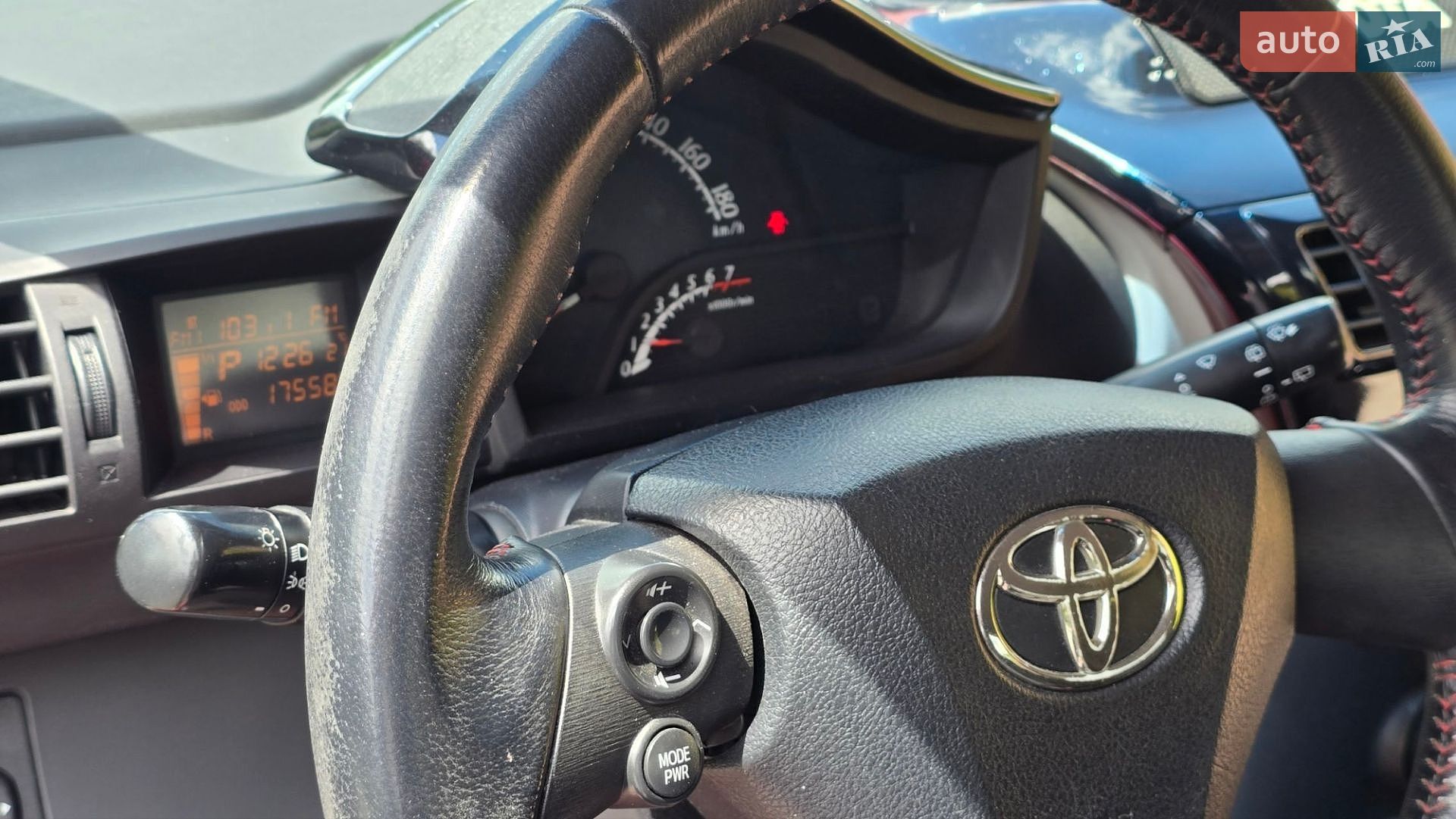 Toyota IQ 2011 VIN JTNML11060J061887 фото оголошення 10 з 20