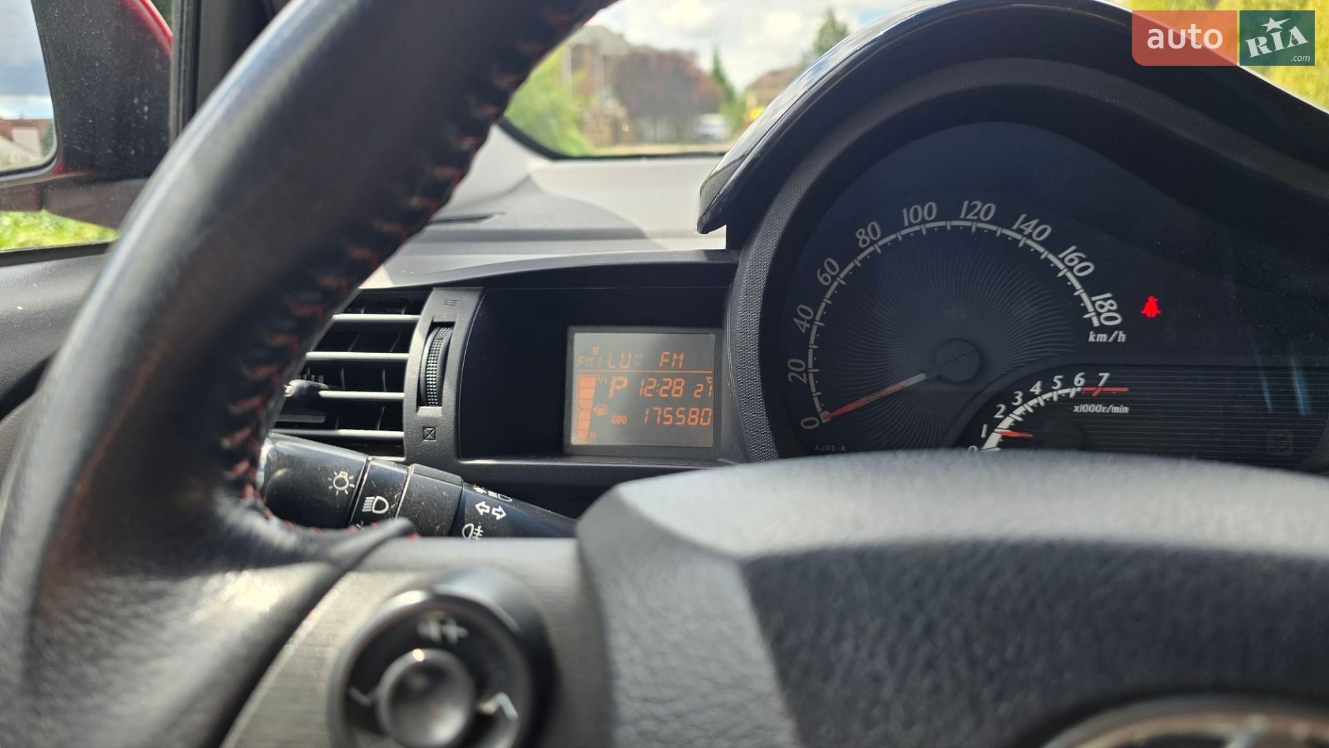 Toyota IQ 2011 VIN JTNML11060J061887 фото оголошення 18 з 20