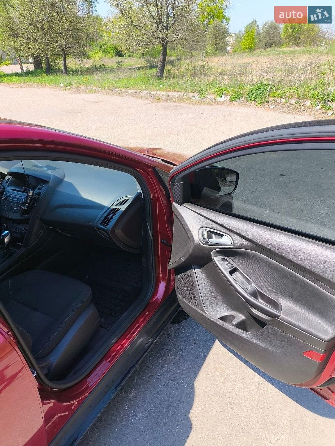 Ford Focus 2015 VIN 1FADP3F23FL363042 фото оголошення 10 з 18