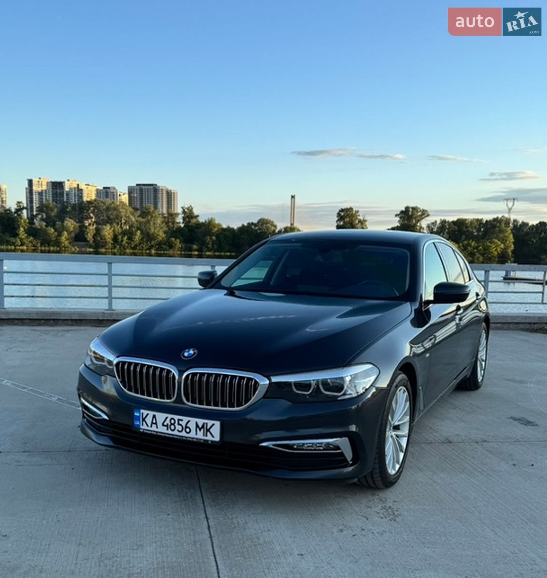 BMW 5 Series 2017 VIN WBAJA11060BC50532 фото оголошення 4 з 41
