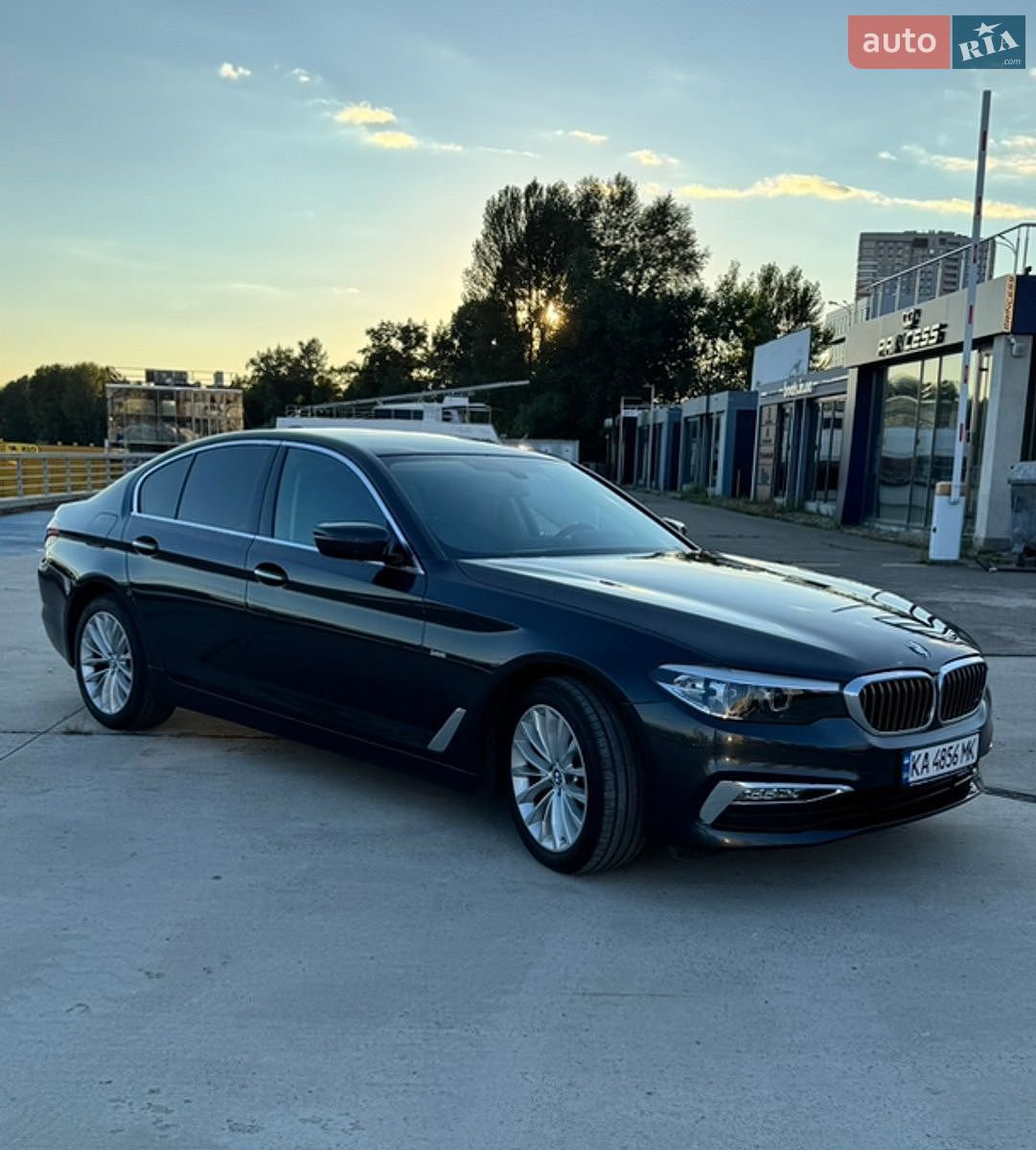 BMW 5 Series 2017 VIN WBAJA11060BC50532 фото оголошення 7 з 41