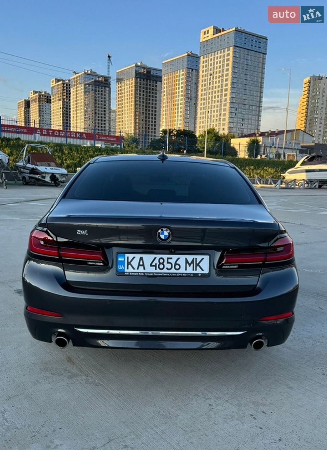 BMW 5 Series 2017 VIN WBAJA11060BC50532 фото оголошення 12 з 41