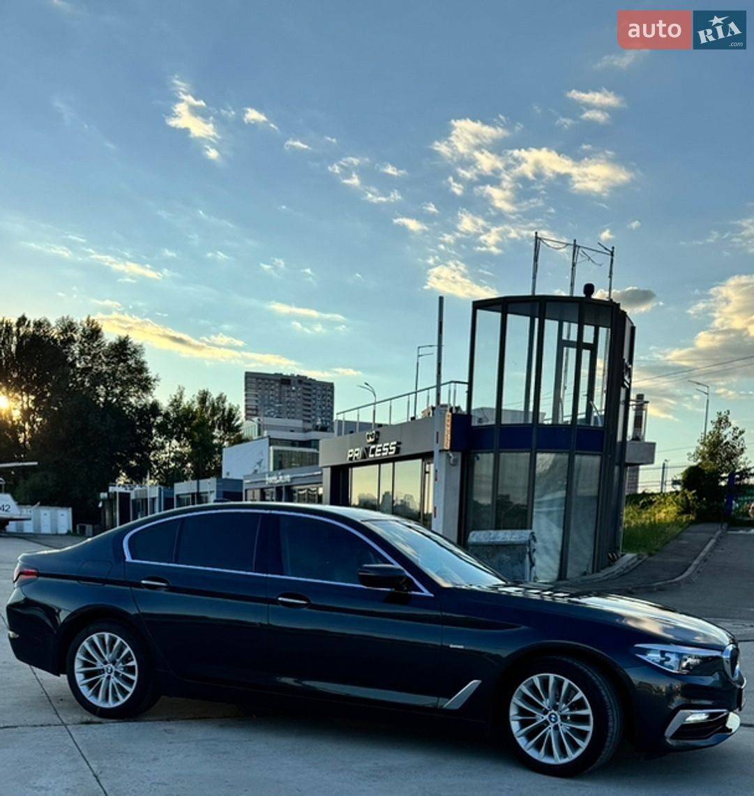 BMW 5 Series 2017 VIN WBAJA11060BC50532 фото оголошення 16 з 41