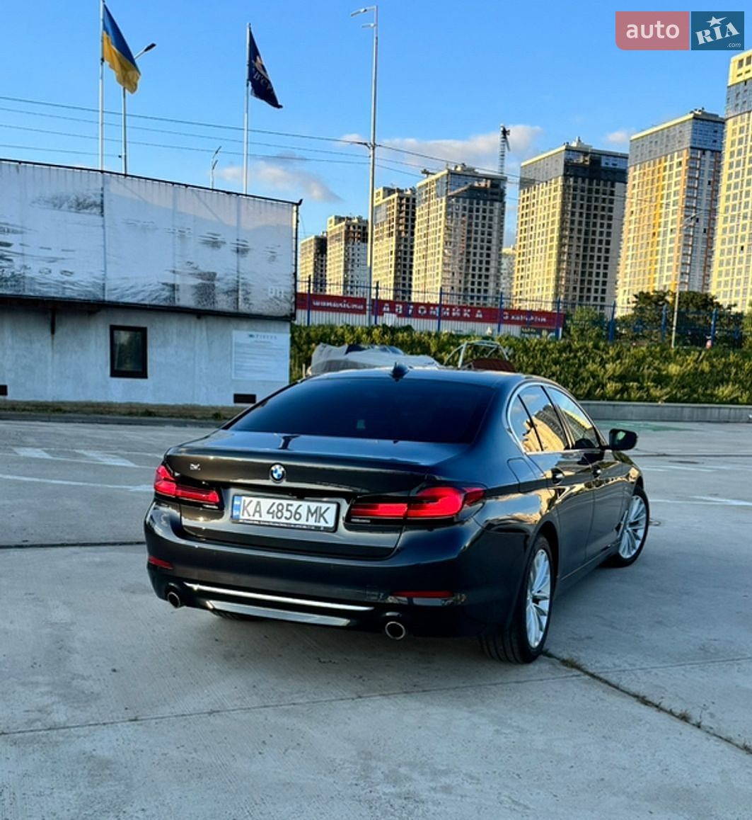 BMW 5 Series 2017 VIN WBAJA11060BC50532 фото оголошення 19 з 41
