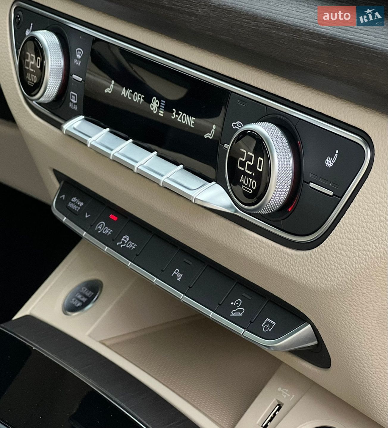 Audi Q5 Sportback 2022 VIN WA14AAFY0N2048170 фото оголошення 30 з 32
