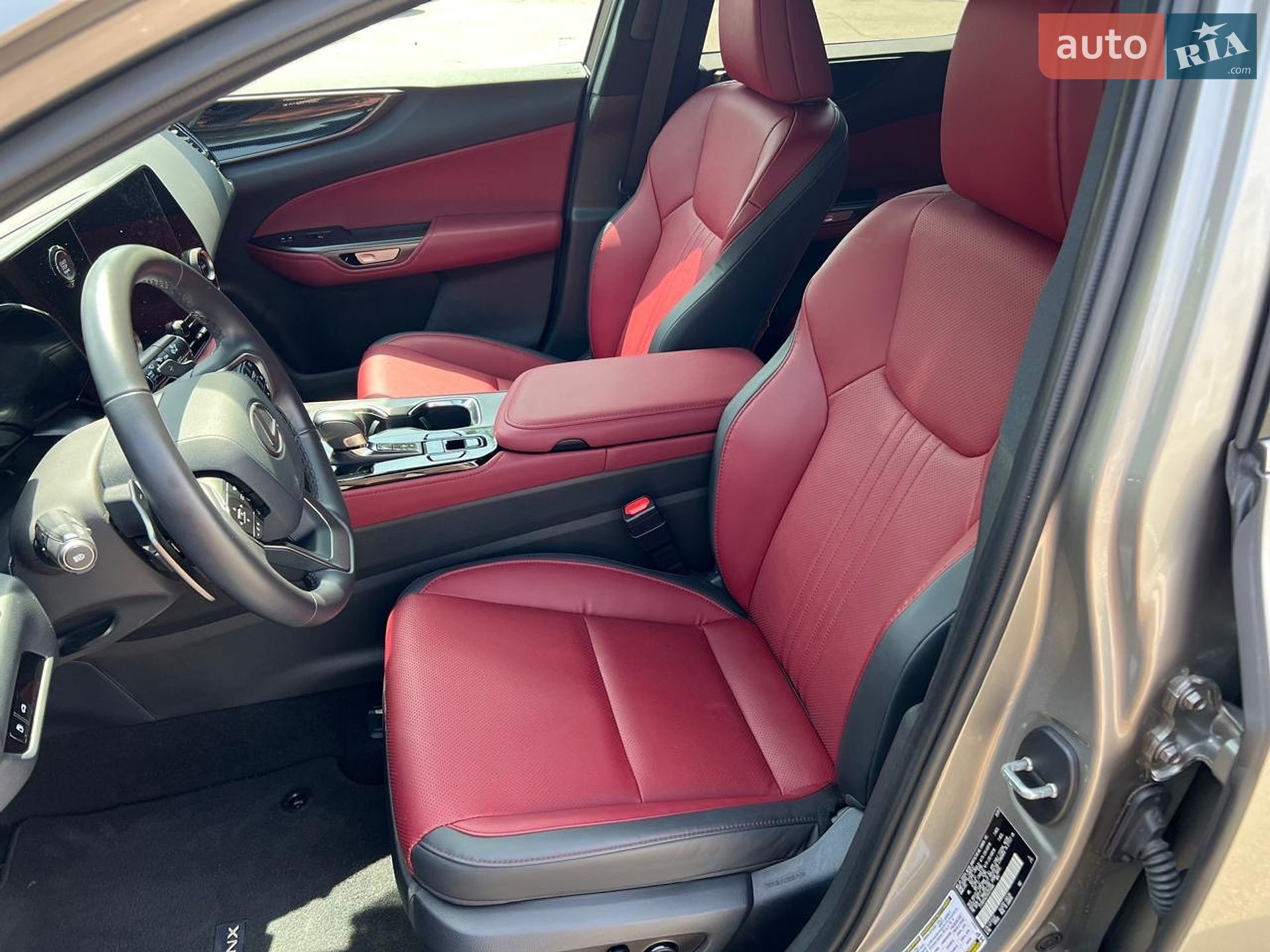 Lexus NX 2025 VIN 2T2ADCAZ5SC025066 фото оголошення 12 з 31