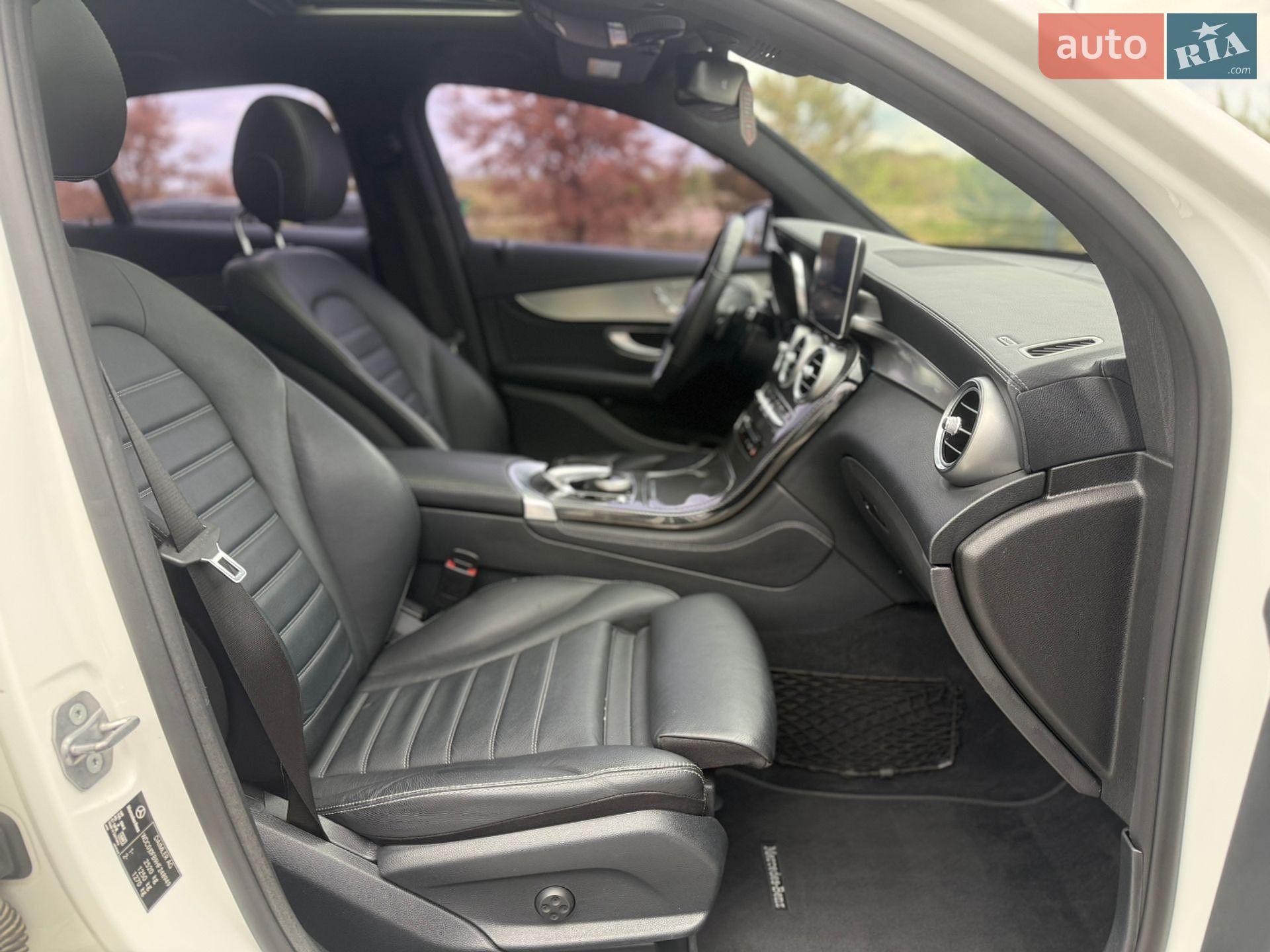 Mercedes-Benz GLC-Class Coupe 2017 VIN WDC0J0FB9HF248949 фото оголошення 21 з 51
