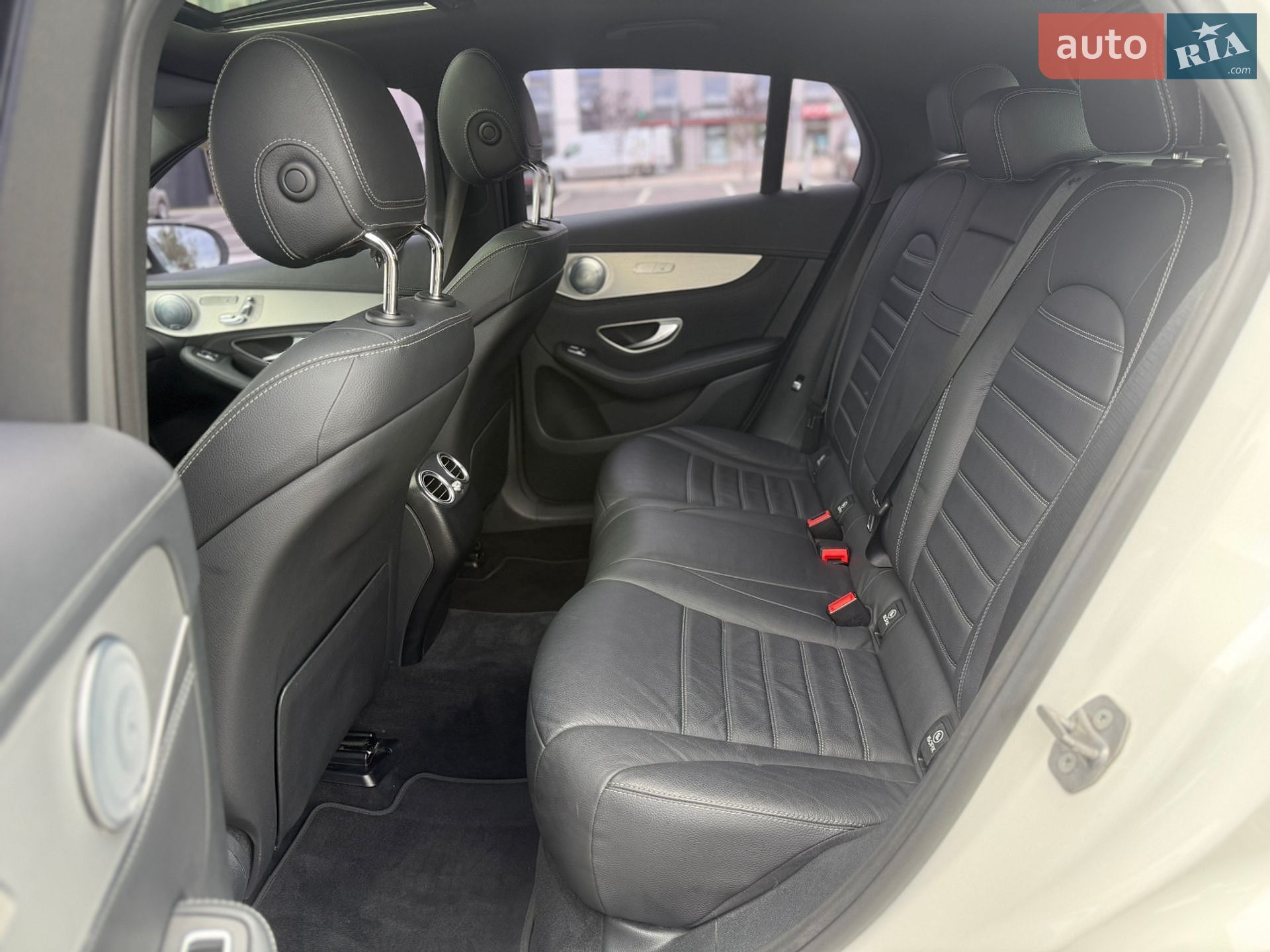 Mercedes-Benz GLC-Class Coupe 2017 VIN WDC0J0FB9HF248949 фото оголошення 29 з 51