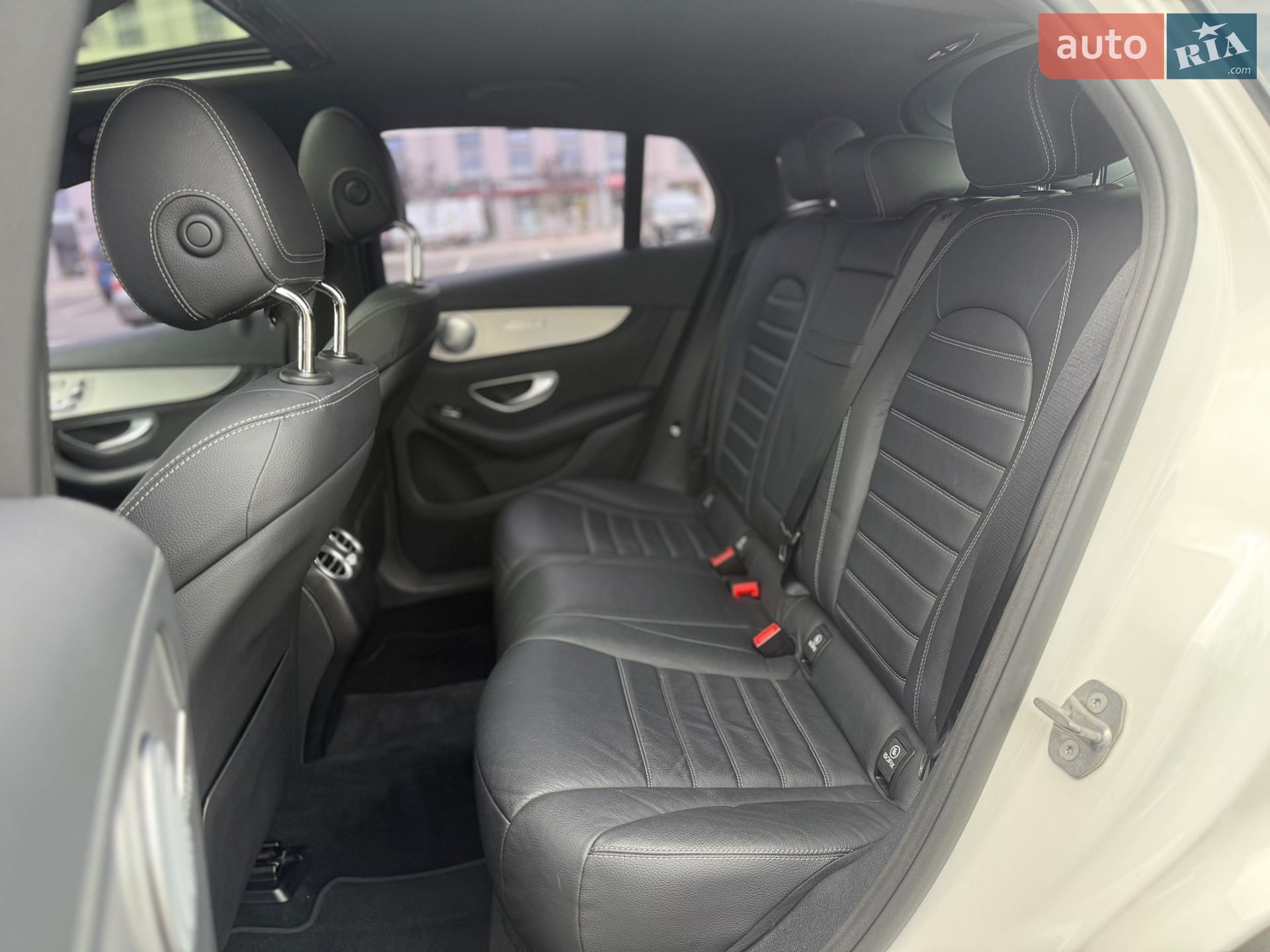 Mercedes-Benz GLC-Class Coupe 2017 VIN WDC0J0FB9HF248949 фото оголошення 30 з 51